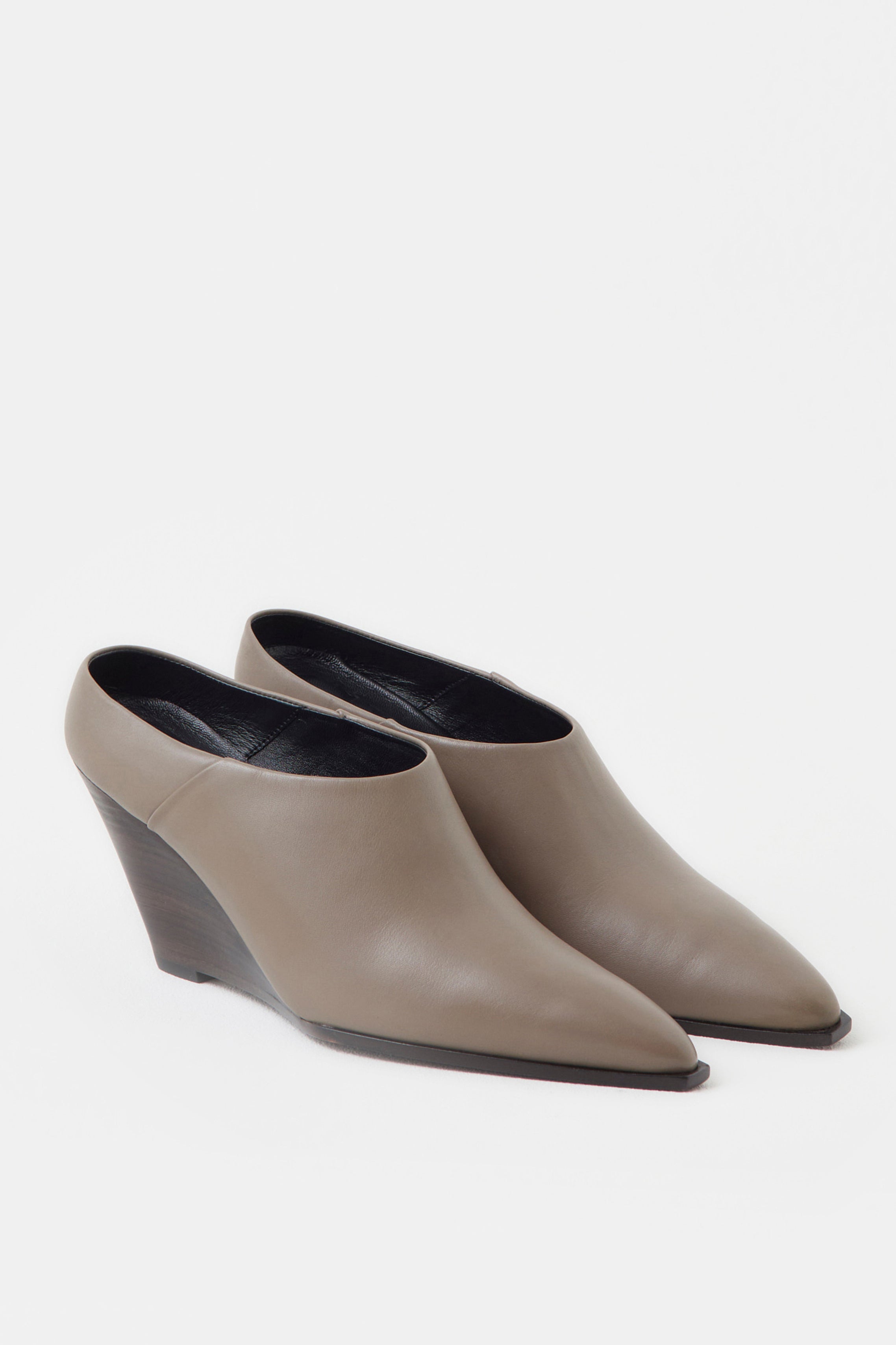Closed-WEDGE MULE-Schuhe-Black-Deal-Outlet-by-ARCHIVIST
