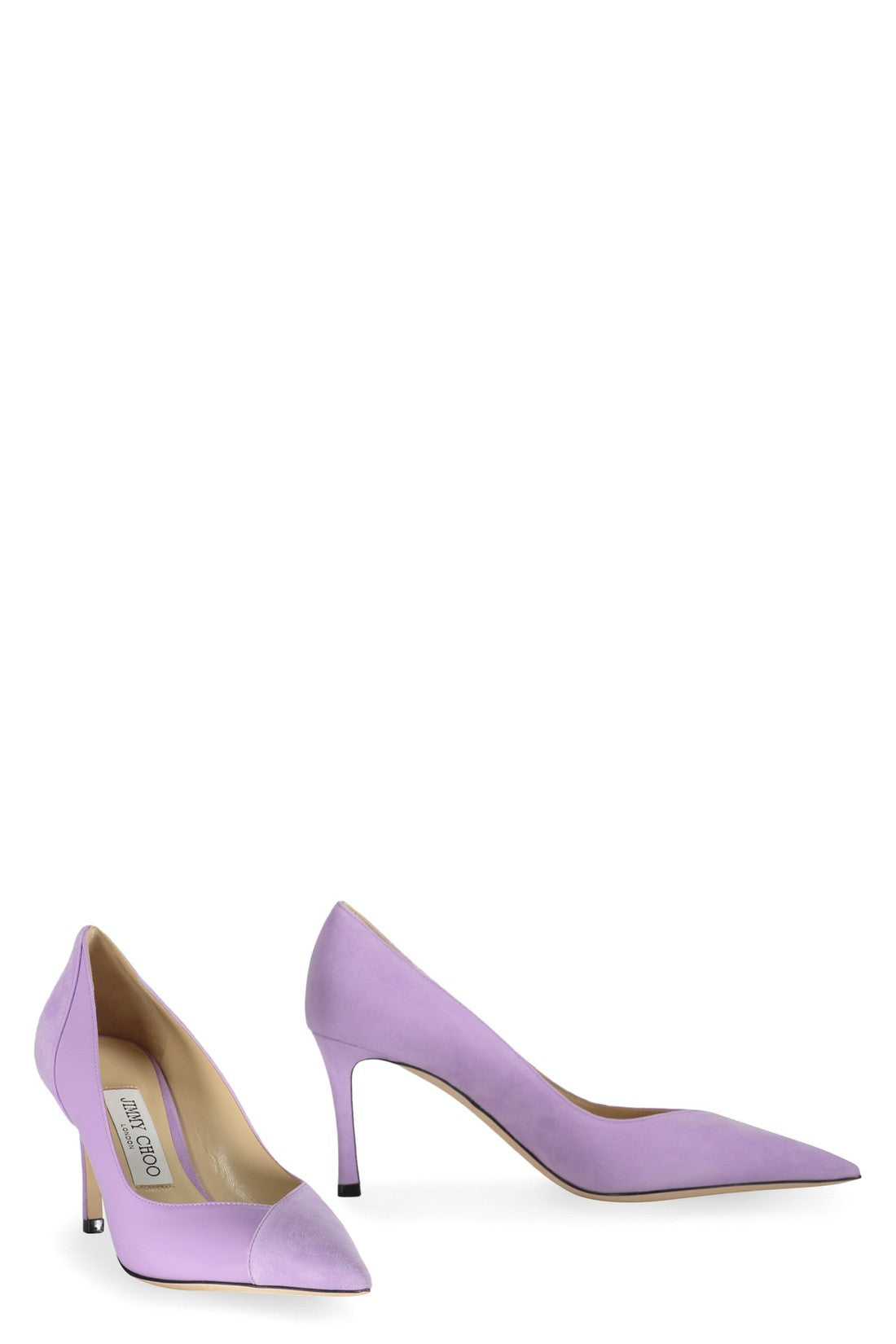 Pointy-toe pumps