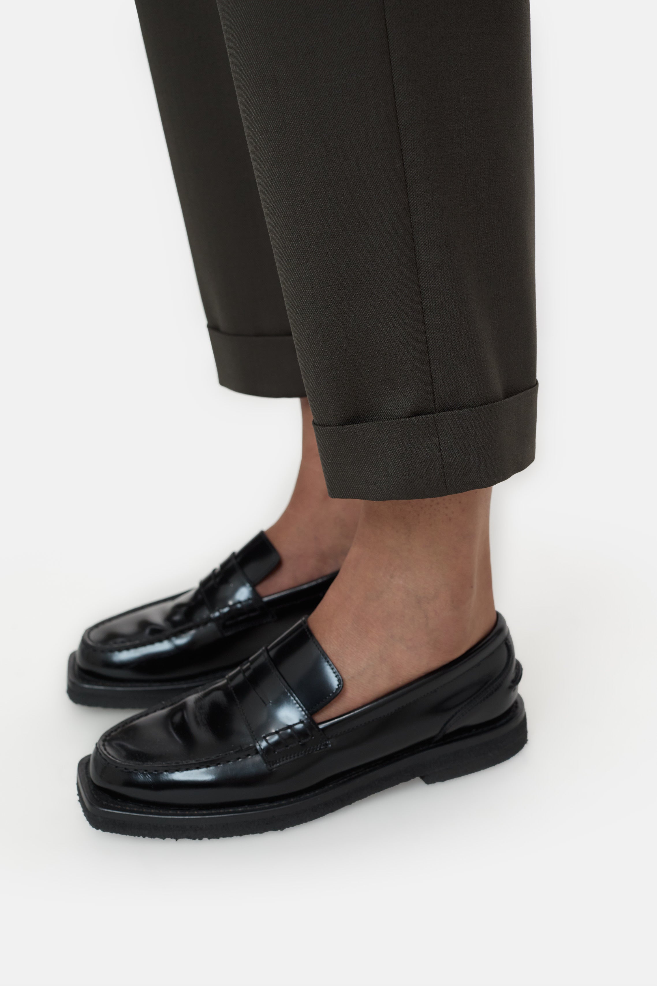 AUCKLEY-Hosen-Closed-ARCHIVIST