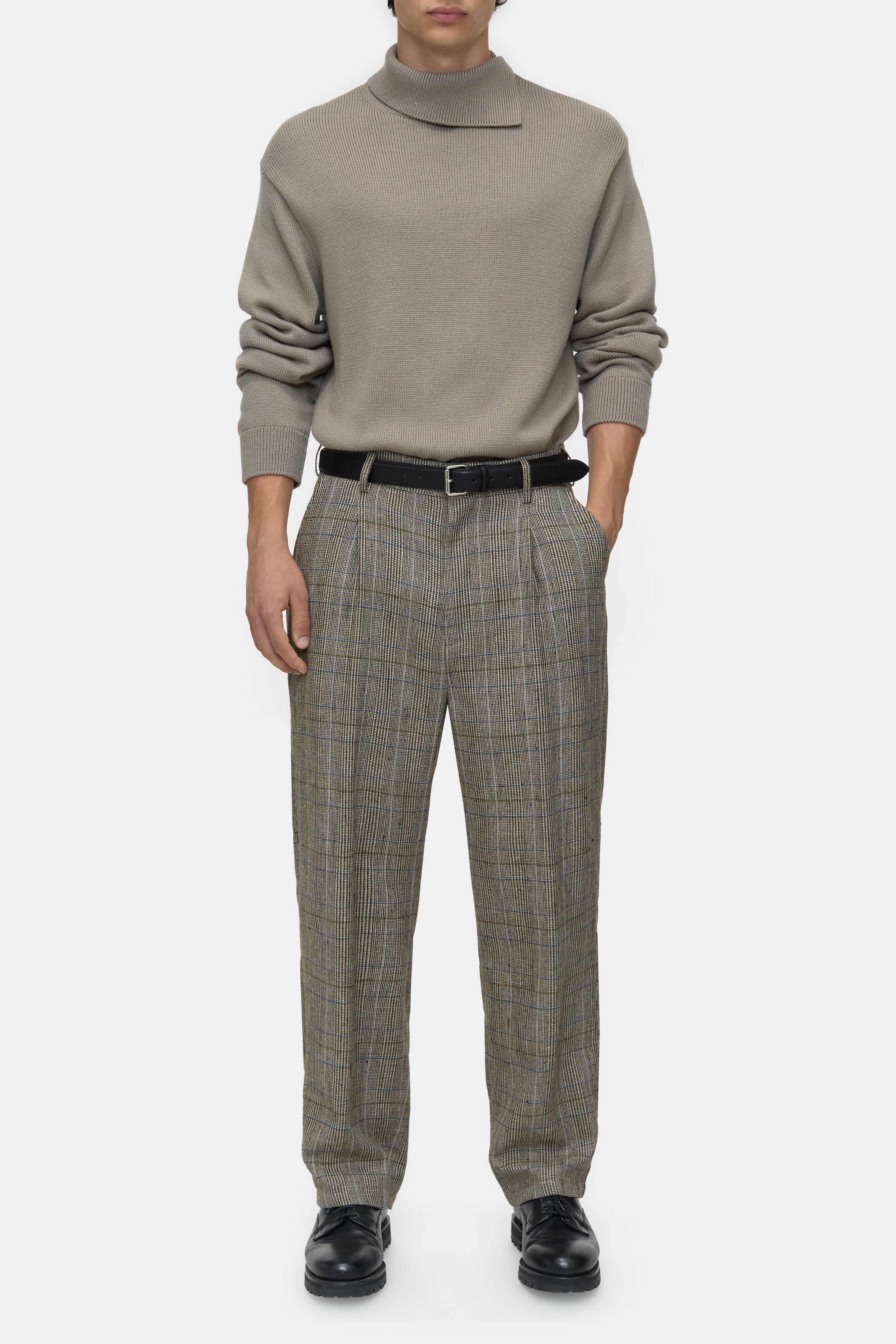 BLOMBERG WIDE-Hosen-Closed-ARCHIVIST