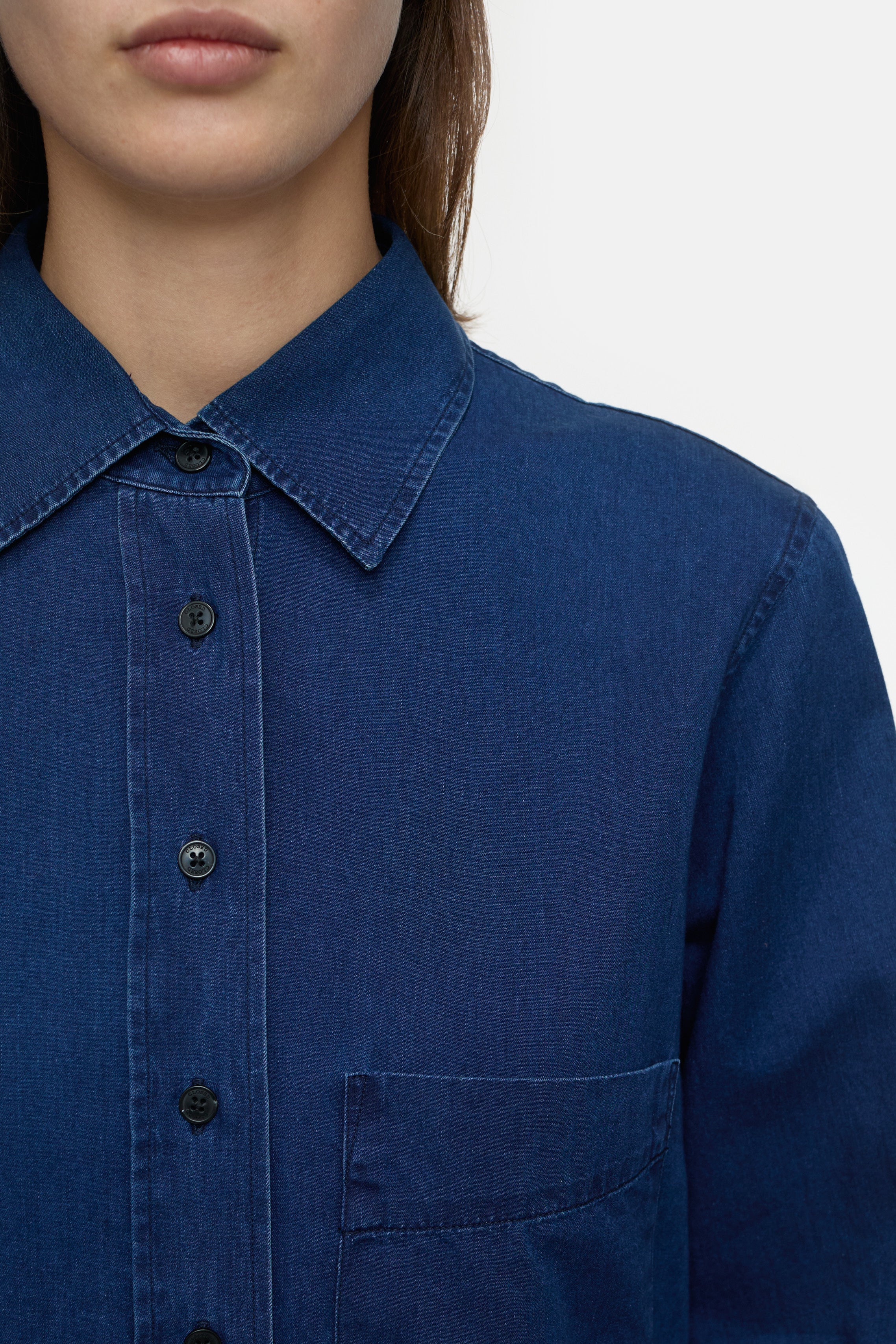 STRAIGHT FITTED BLOUSE-Hemden & Blusen-Closed-ARCHIVIST