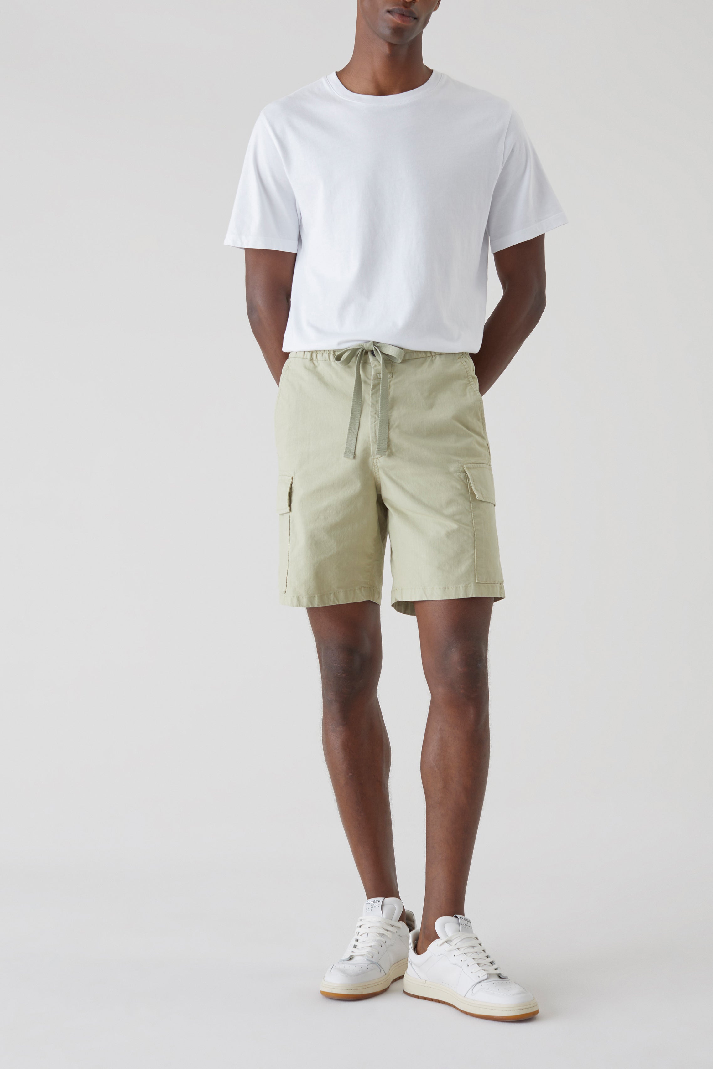 CLOSED-OUTLET-SALE-DRAWSTRING-CARGO-SHORTS-Hosen-ARCHIVE-COLLECTION.jpg