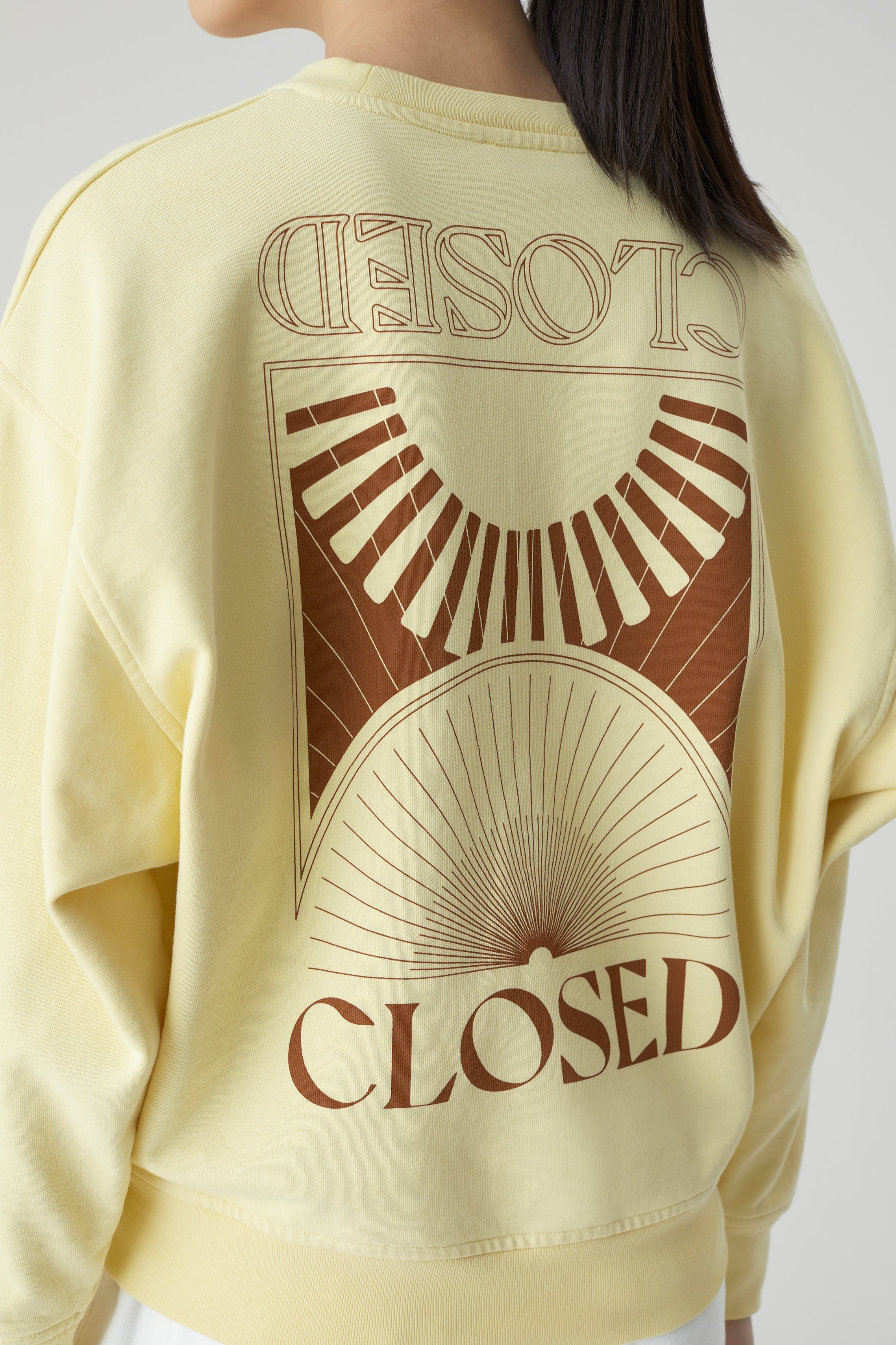 CLOSED-OUTLET-SALE-PRINTED-CREWNECK-T-SHIRTS-Strick-ARCHIVE-COLLECTION-2.jpg