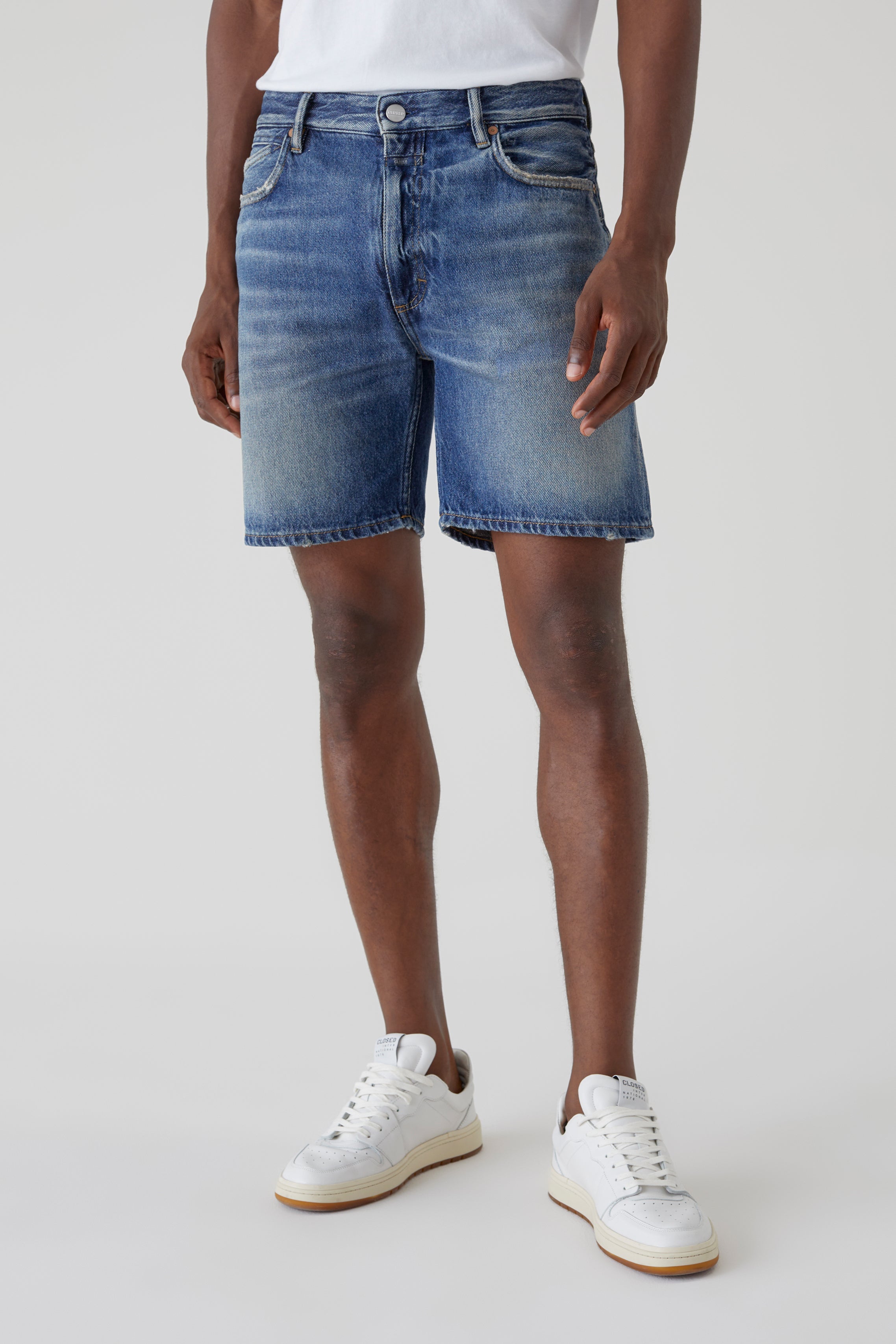 CLOSED-OUTLET-SALE-STYLE-NAME-BOGUS-SHORTS-Hosen-ARCHIVE-COLLECTION-2_17b77a00-452d-4263-adcc-7fdd5143e75d.jpg