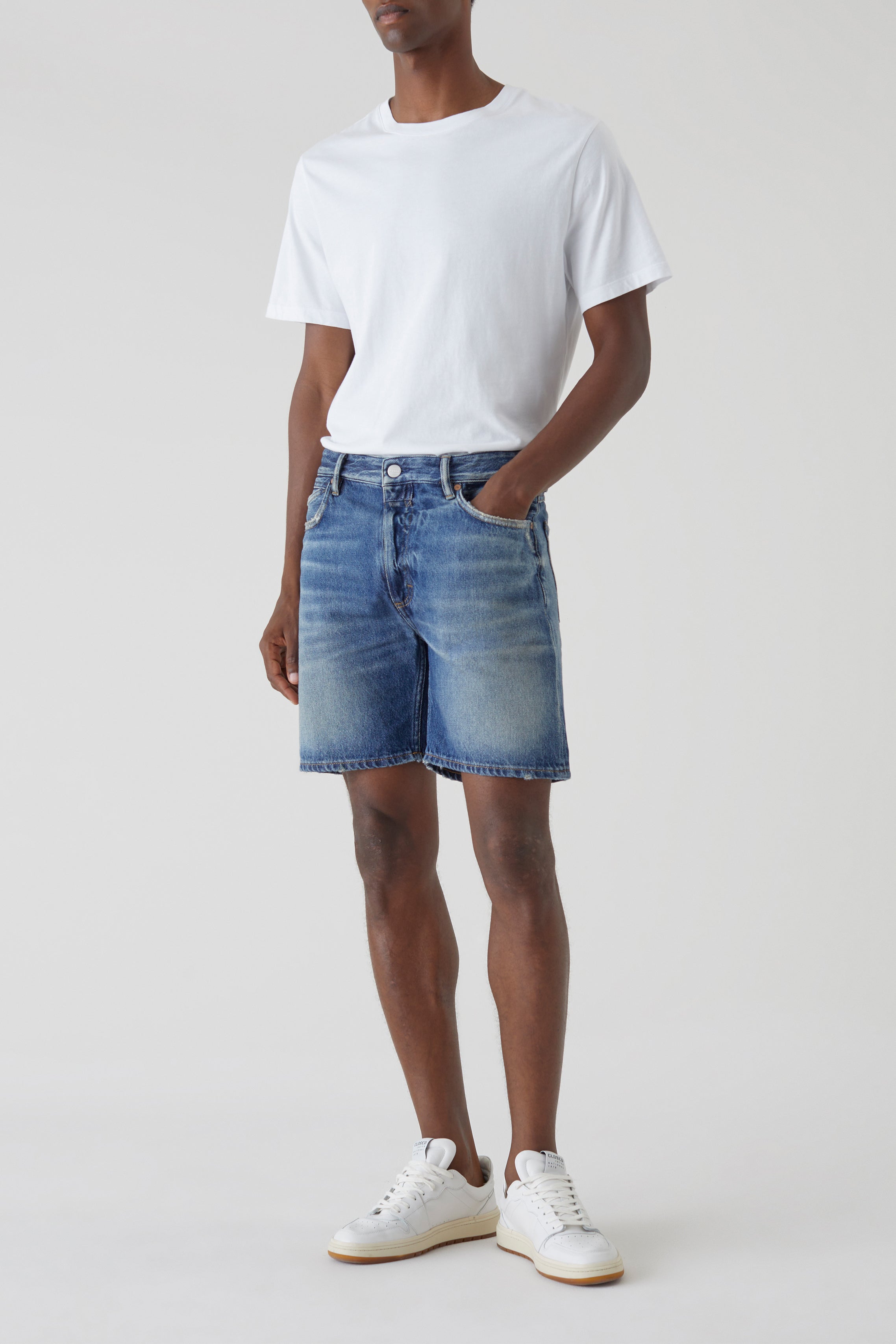 CLOSED-OUTLET-SALE-STYLE-NAME-BOGUS-SHORTS-Hosen-ARCHIVE-COLLECTION_1ebefa3a-0355-4032-818b-994f8c7a91b3.jpg