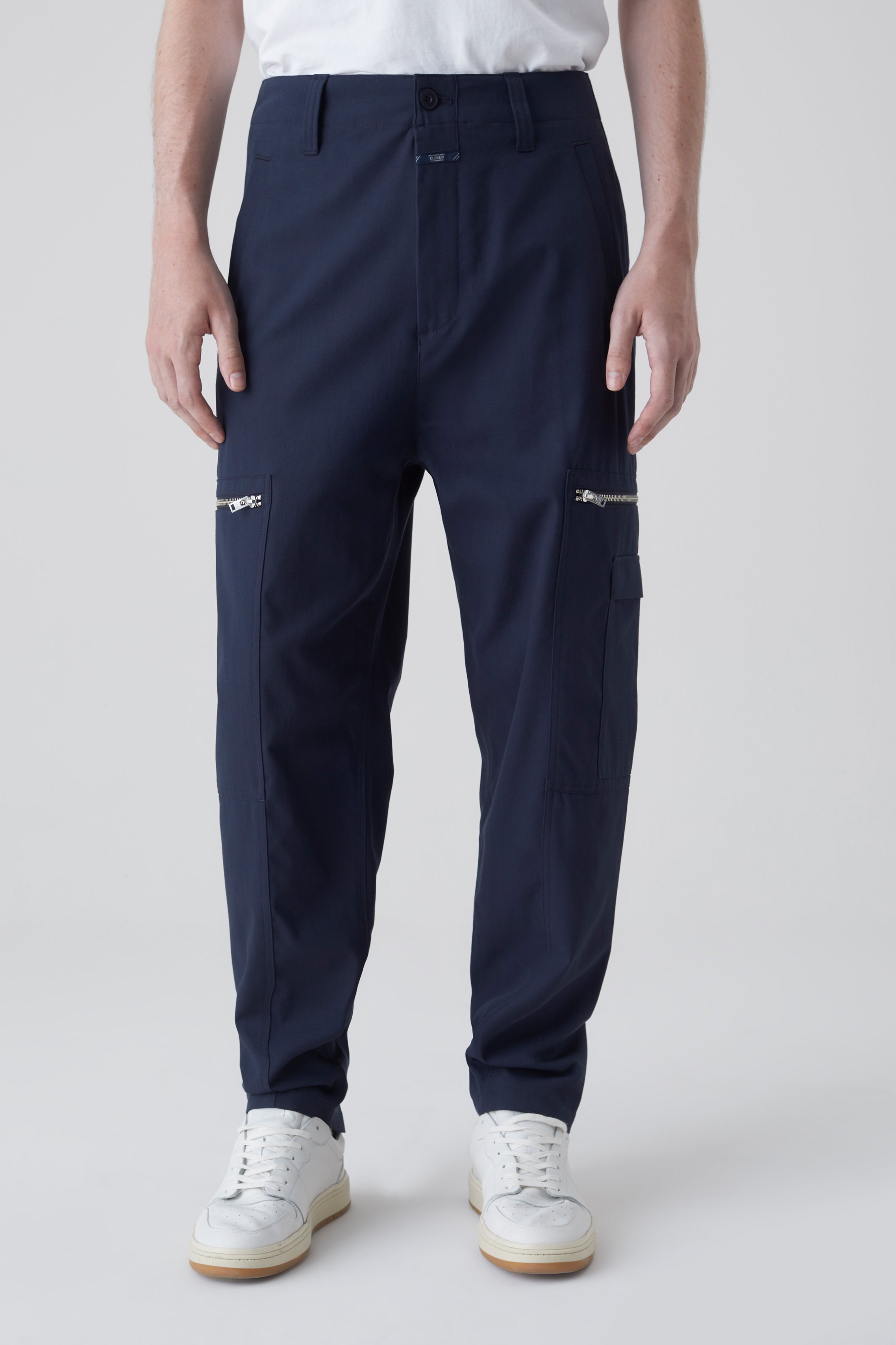 CLOSED-OUTLET-SALE-STYLE-NAME-PILOT-TAPERED-PANTS-Hosen-ARCHIVE-COLLECTION.jpg
