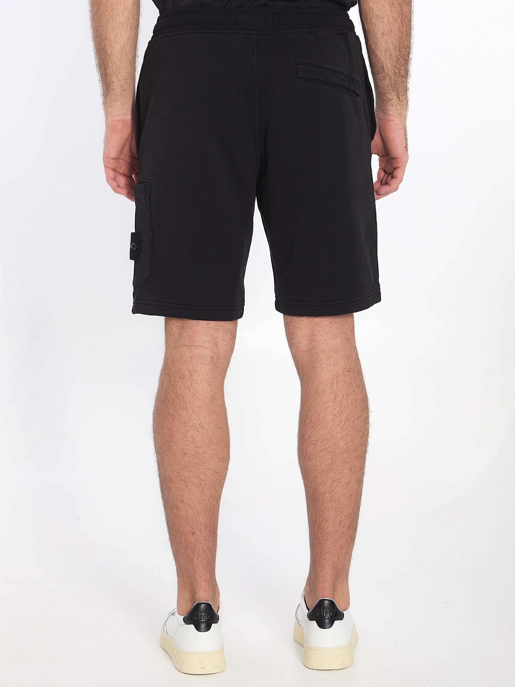 Cargo-bermuda-shorts-Stone-island-designer-outlet-archivist-4_bf7d3435-5897-4ba2-a0d5-a71a8cac8de7.jpg