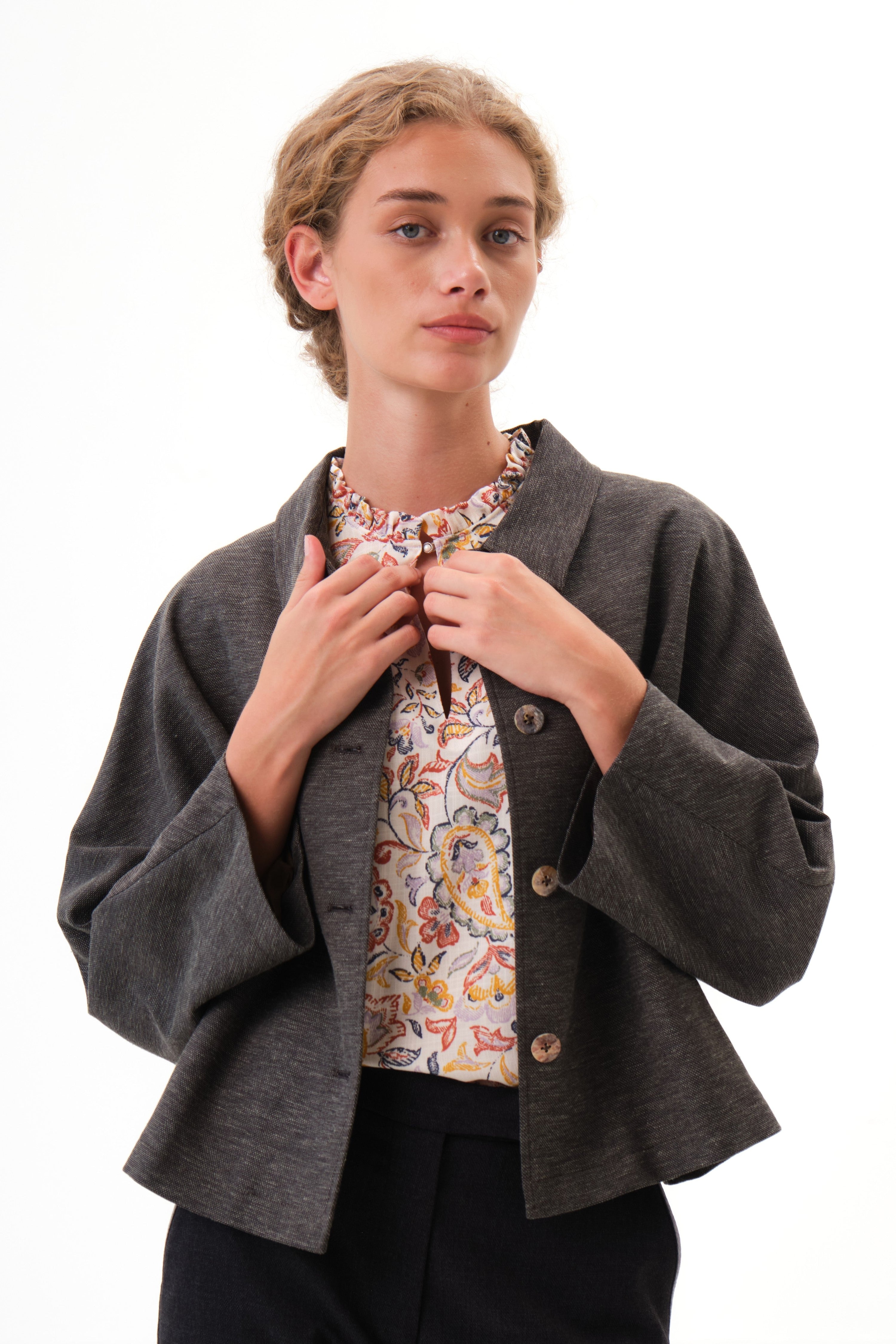 Damen Cape Carrie