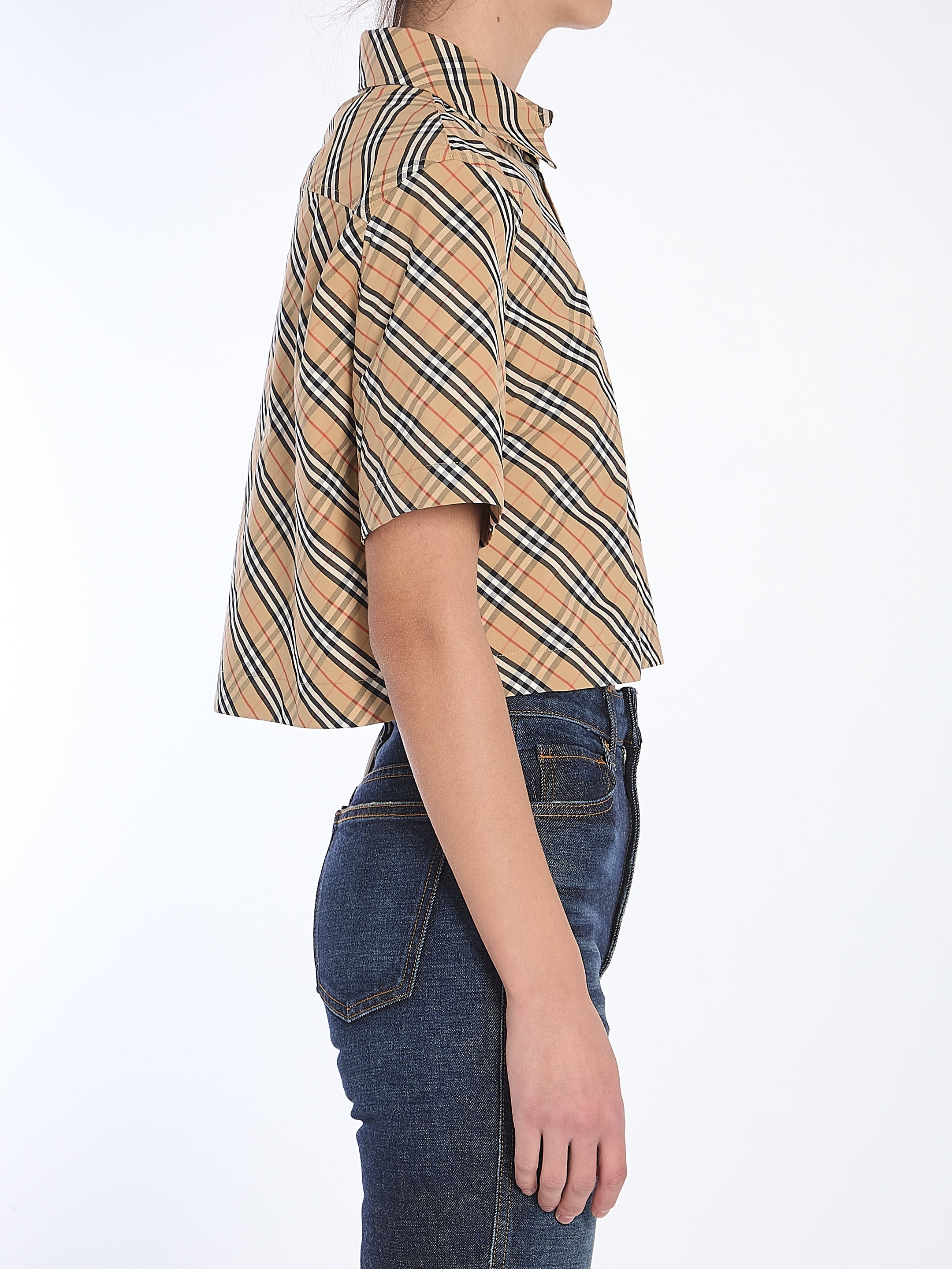 Check-cropped-shirt-Burberry-designer-outlet-archivist-3_7e35ea19-f277-42dd-a048-f5145e051aaf.jpg