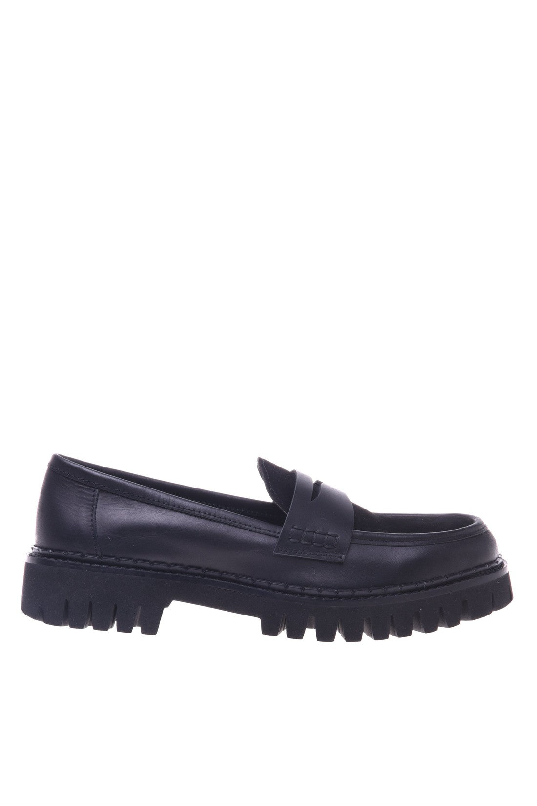 Loafer in black leather and suede