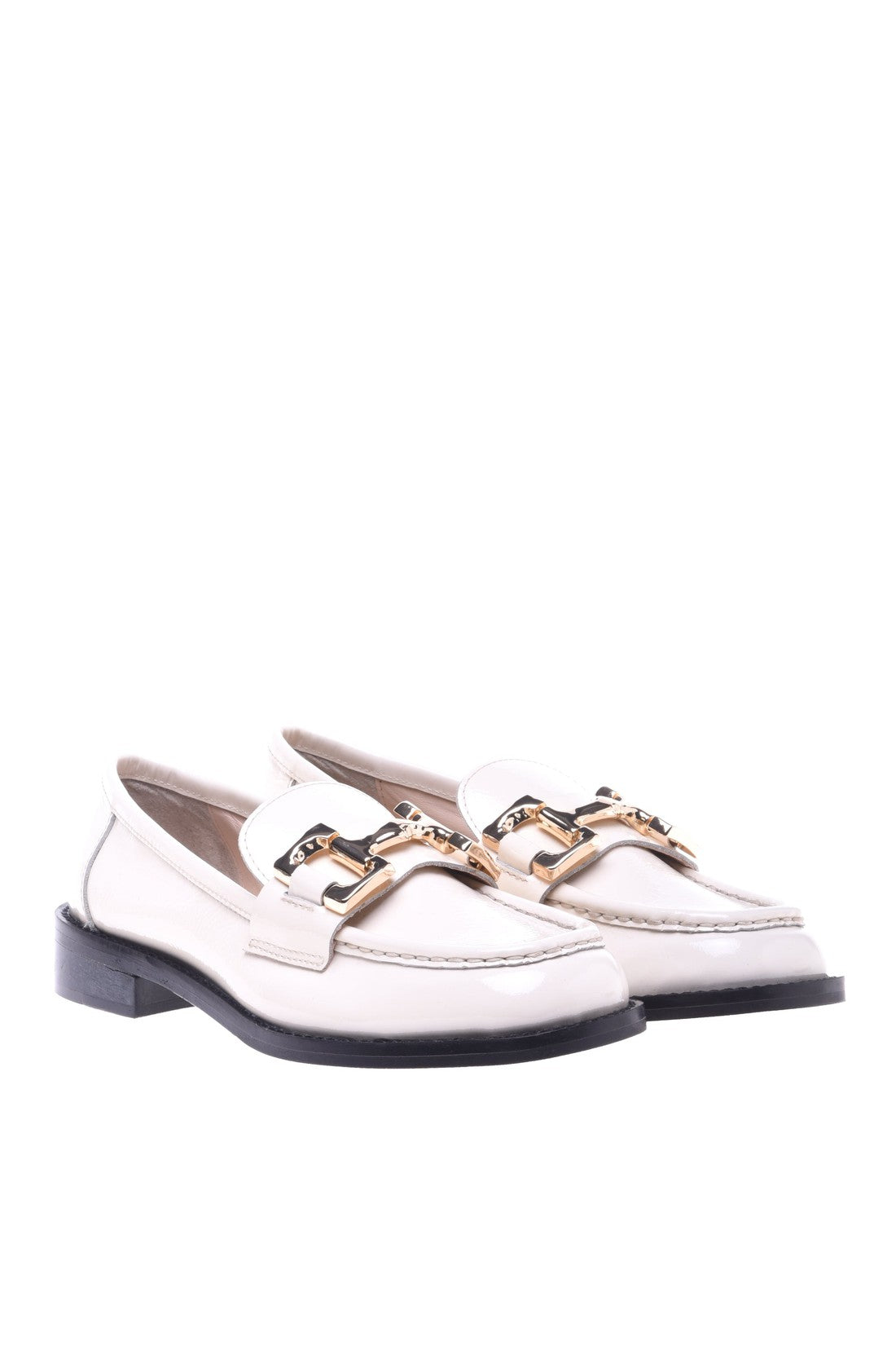 Loafers in cream naplak leather