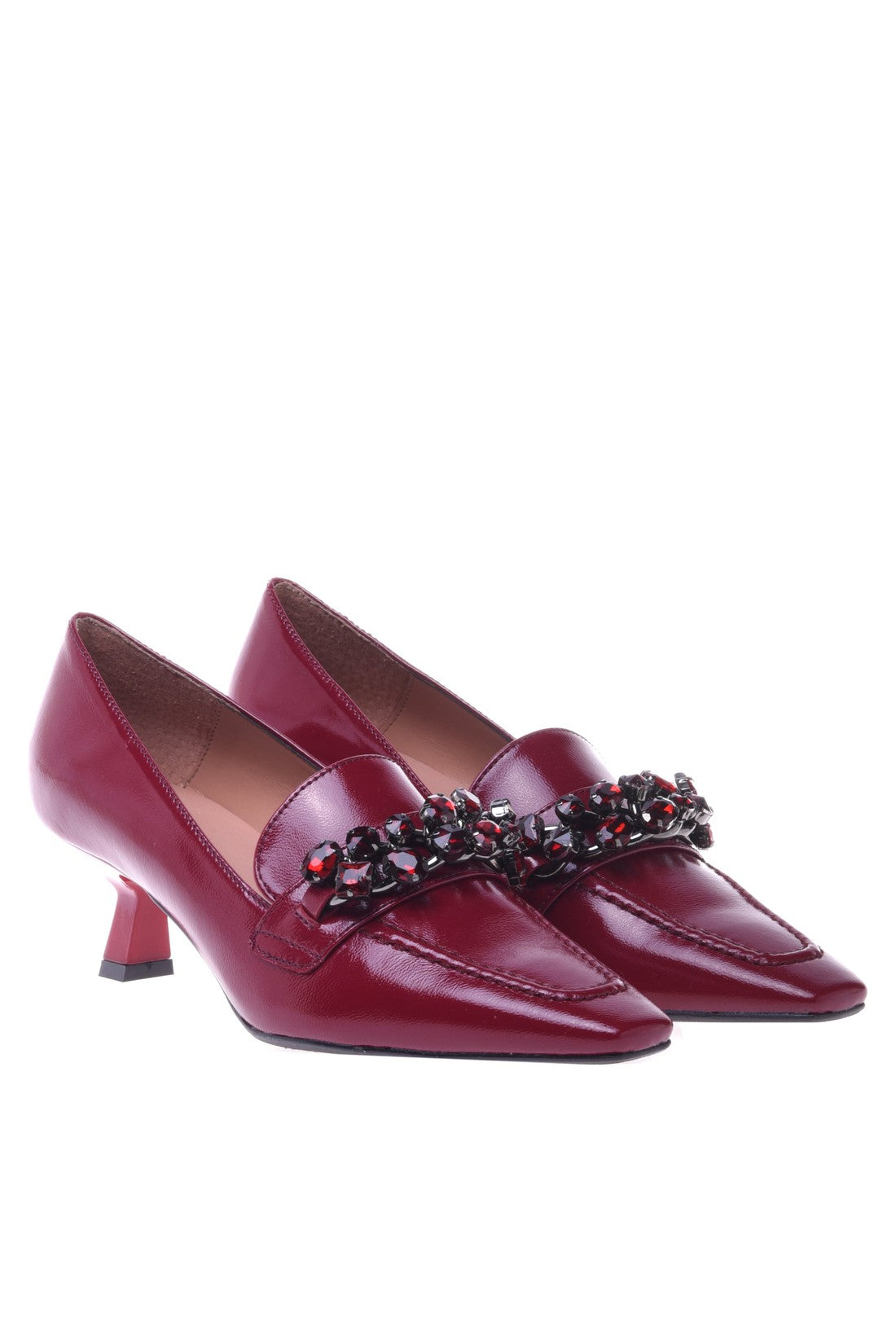 Court shoes in red naplak leather