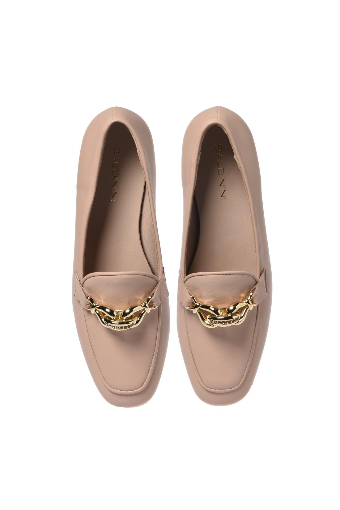 Nude nappa loafer