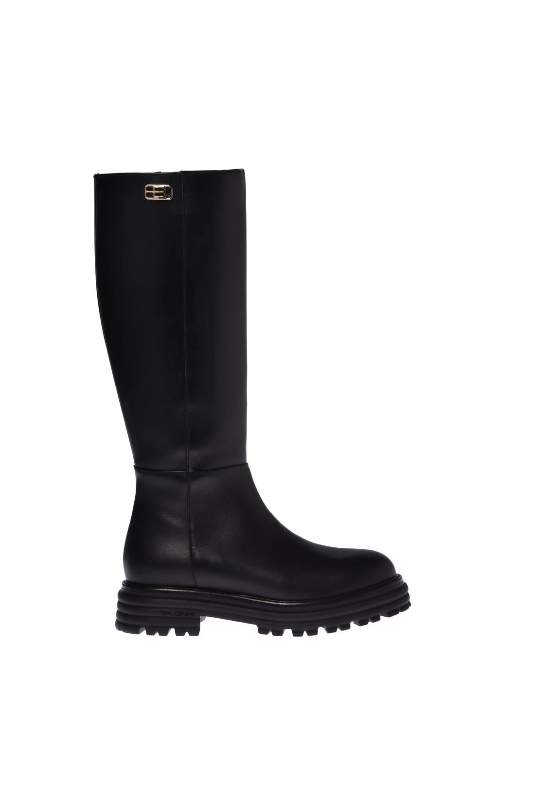 Boots in black leather