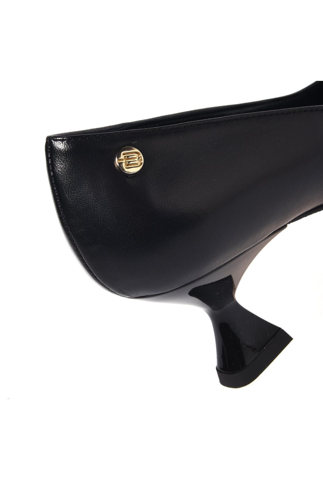 Pumps in black nappa leather