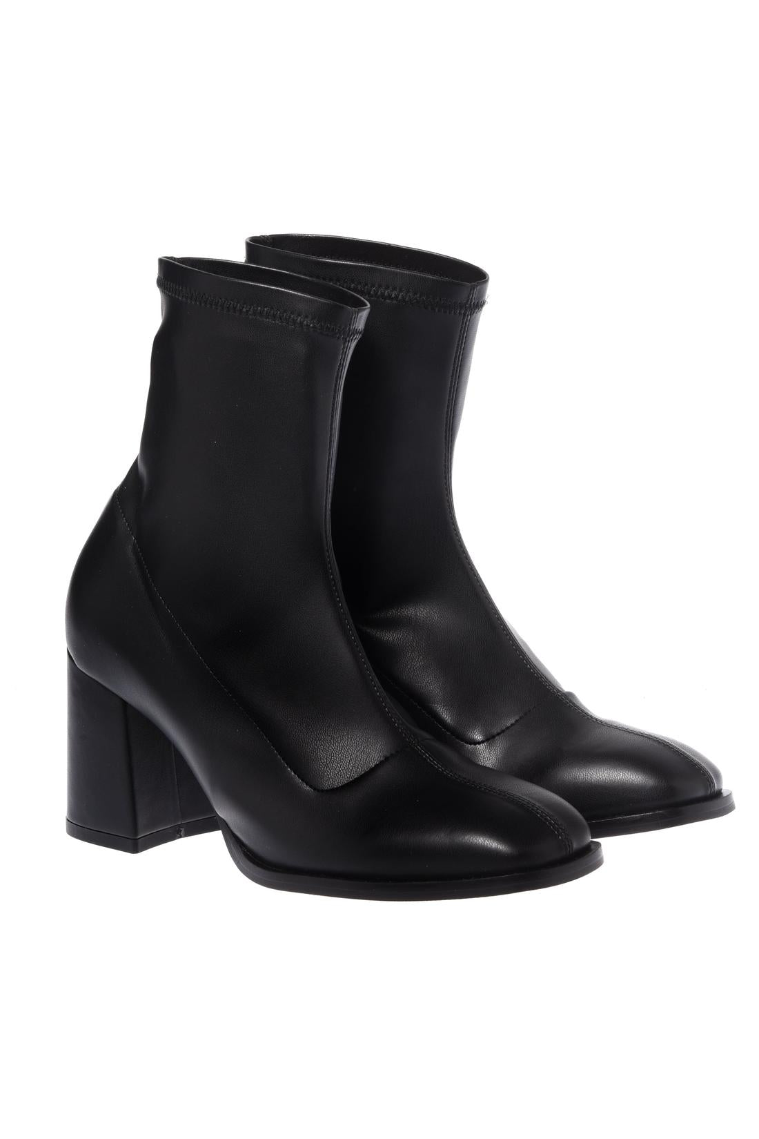 Baldinini-Black eco-leather ankle boots-Stiefel & Stiefeletten-Black-Deal-Outlet-by-ARCHIVIST