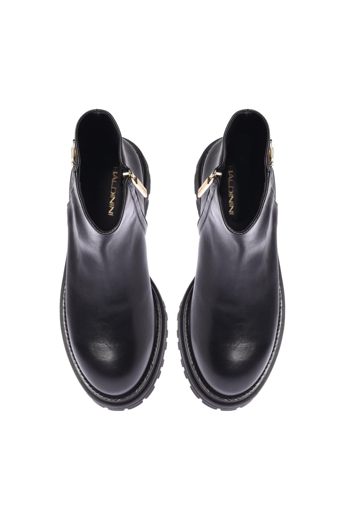 Ankle boots in black leather