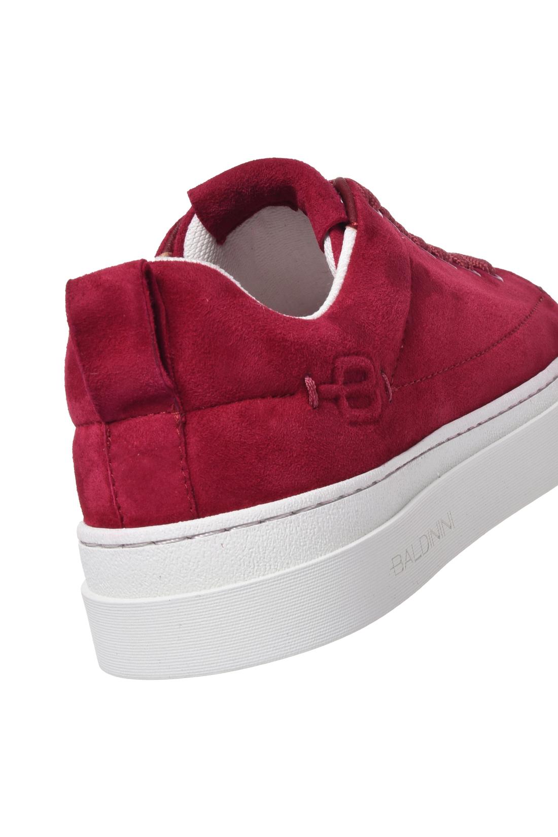 Fuchsia suede sneaker