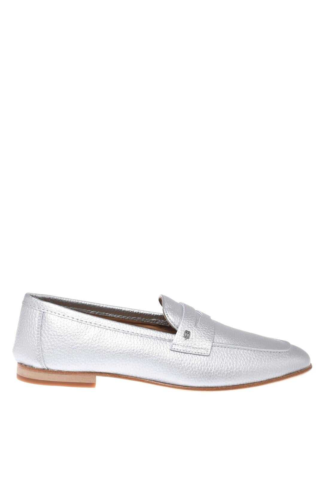 Silver laminated grained leather loafer