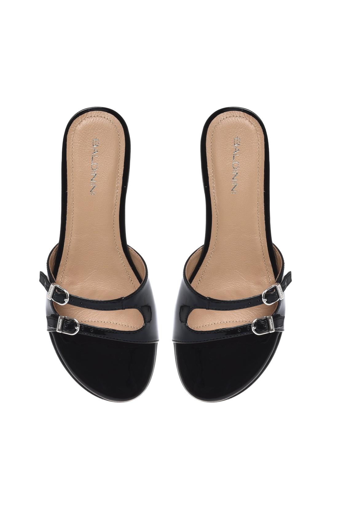 Mule in patent leather black