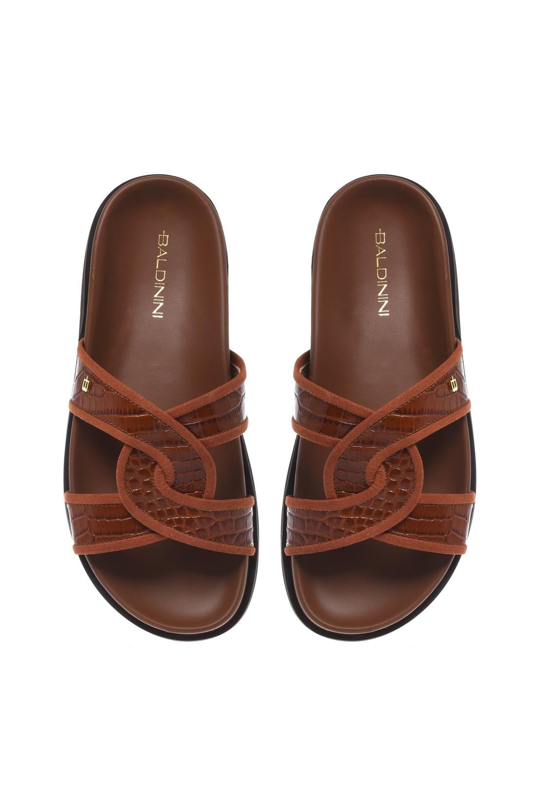 Mule in croc-effect tan