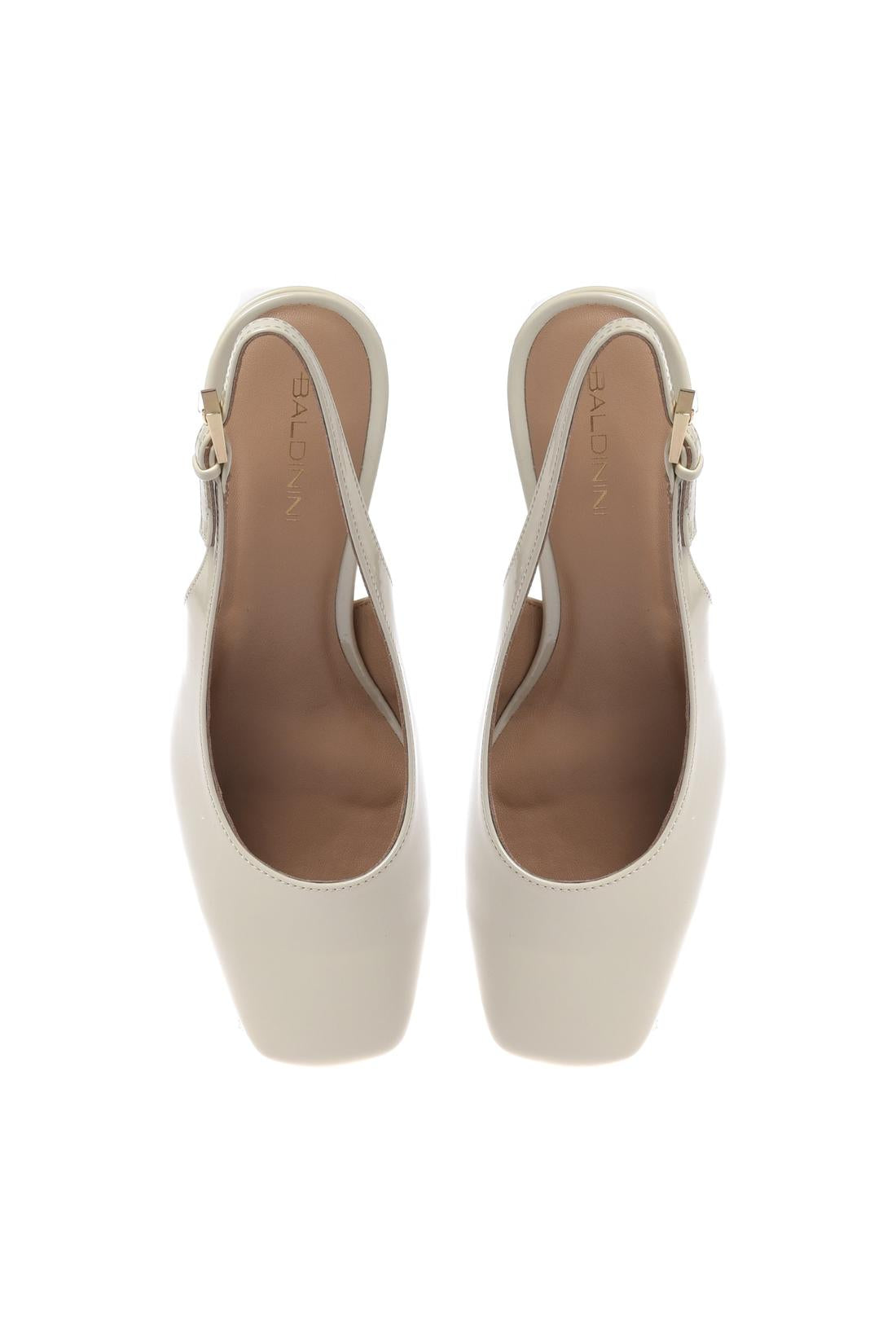 Slingback in patent leather off white