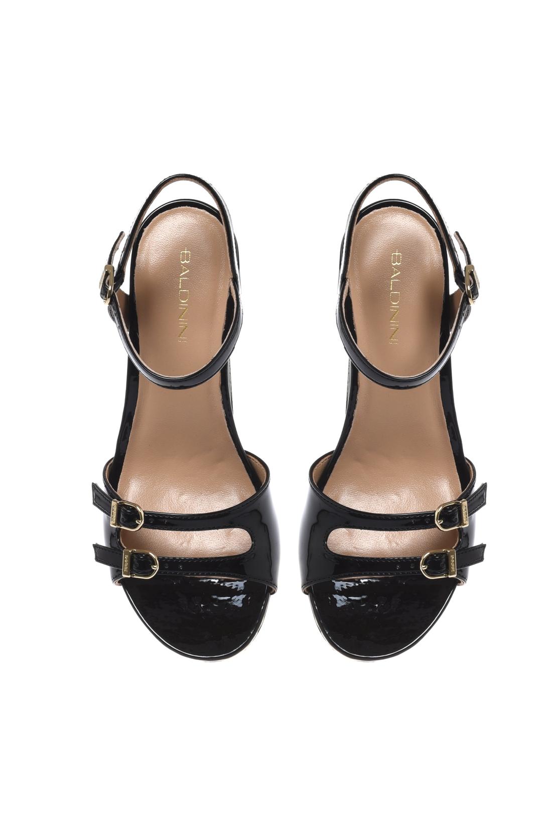 Sandal in patent leather black