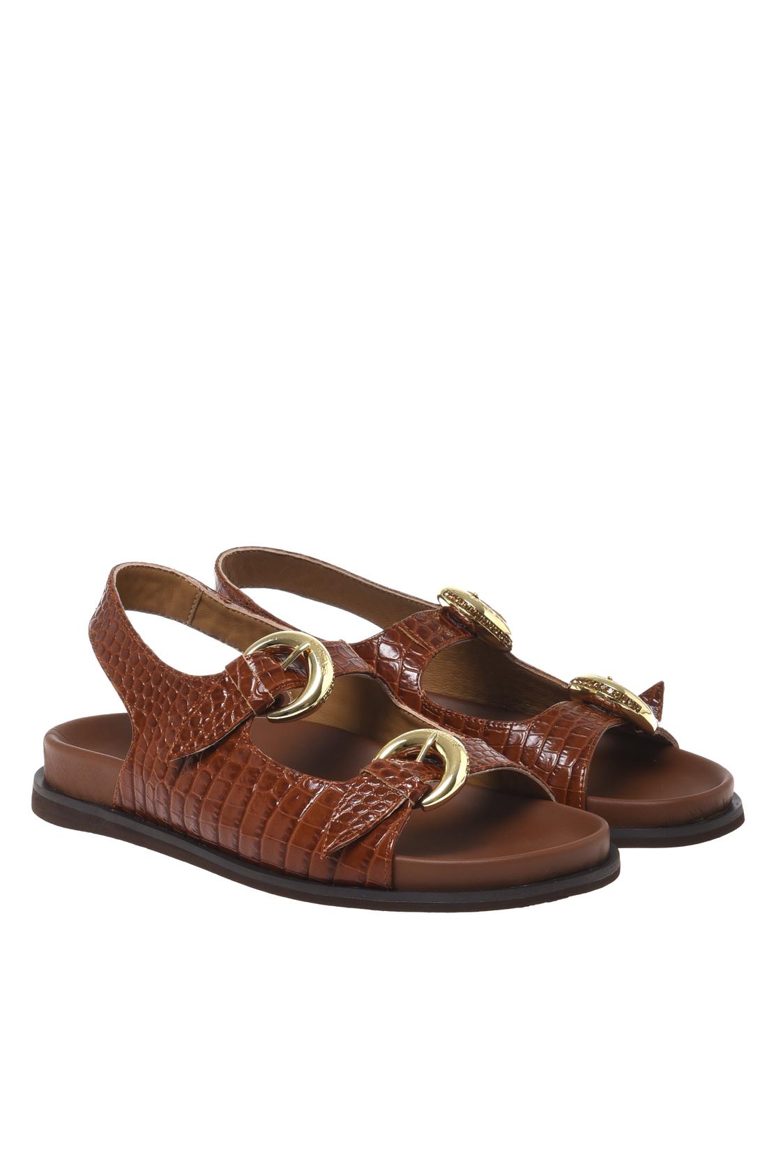 Sandal in croc-effect tan