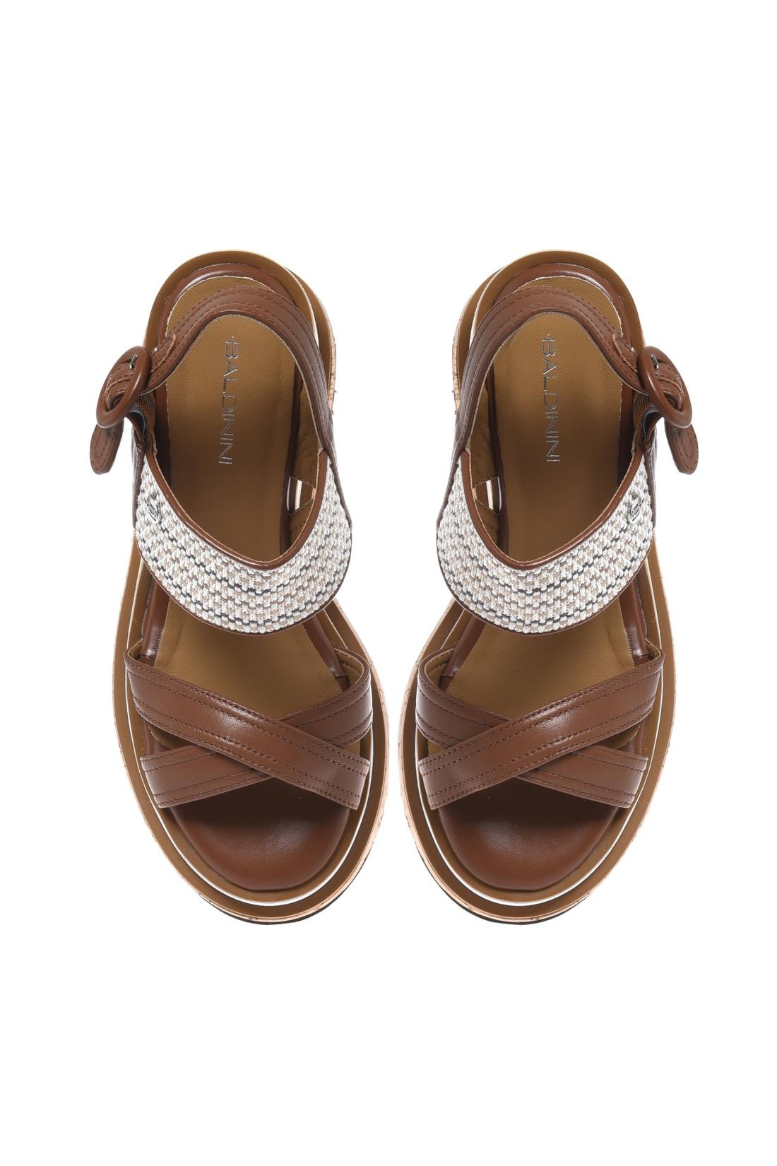 Sandal in nappa leather brown