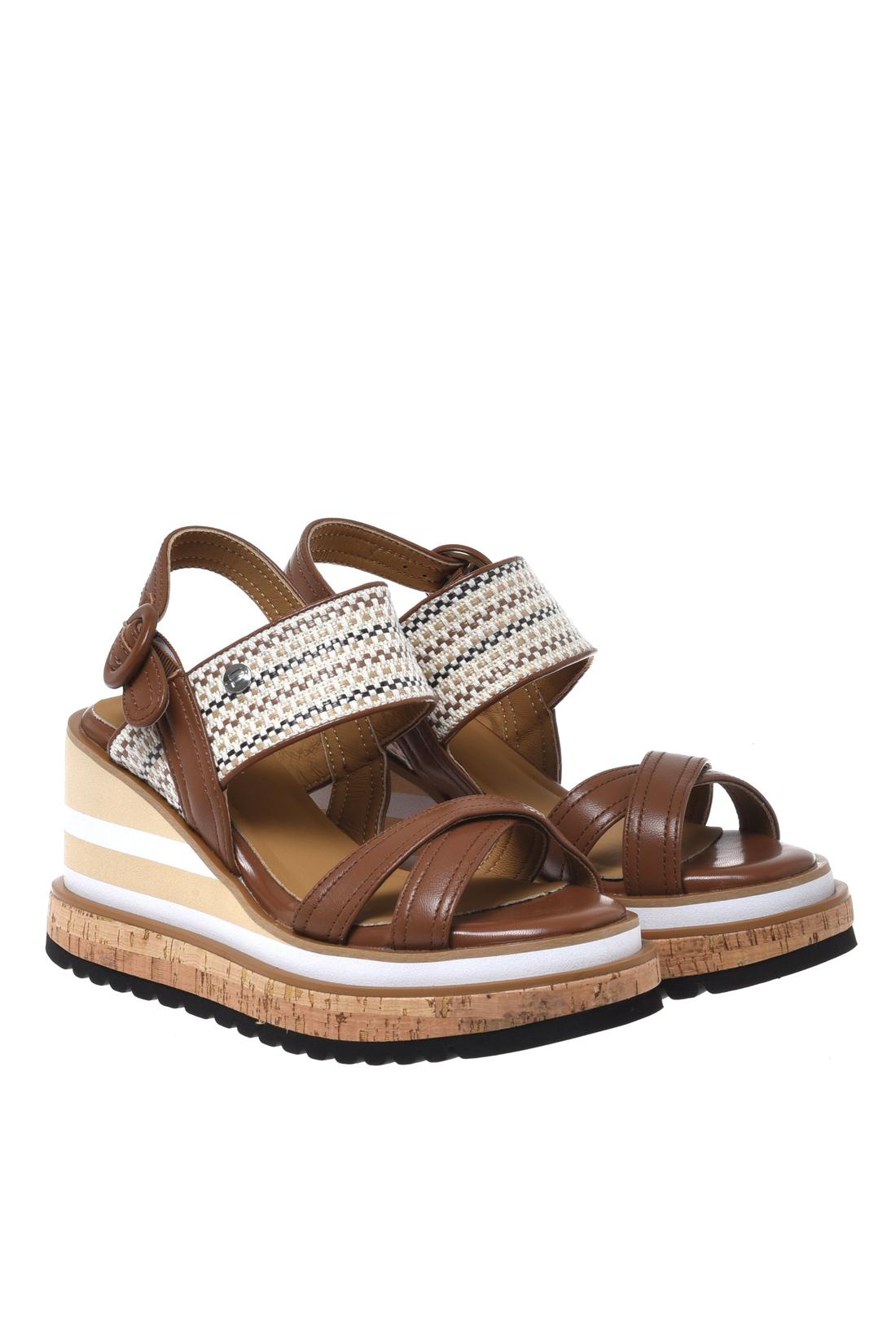 Sandal in nappa leather brown