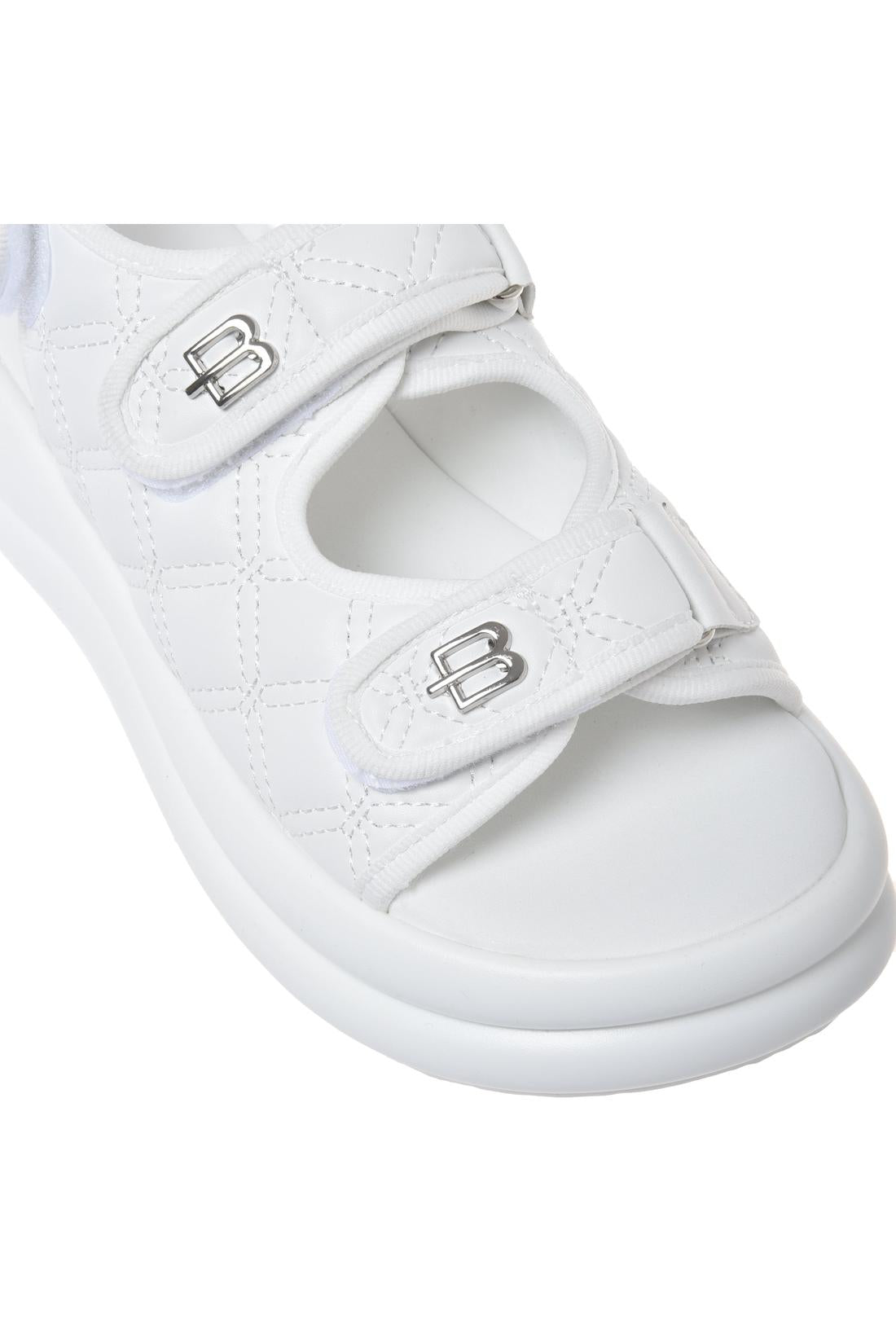 Sandal in white quilted faux leather