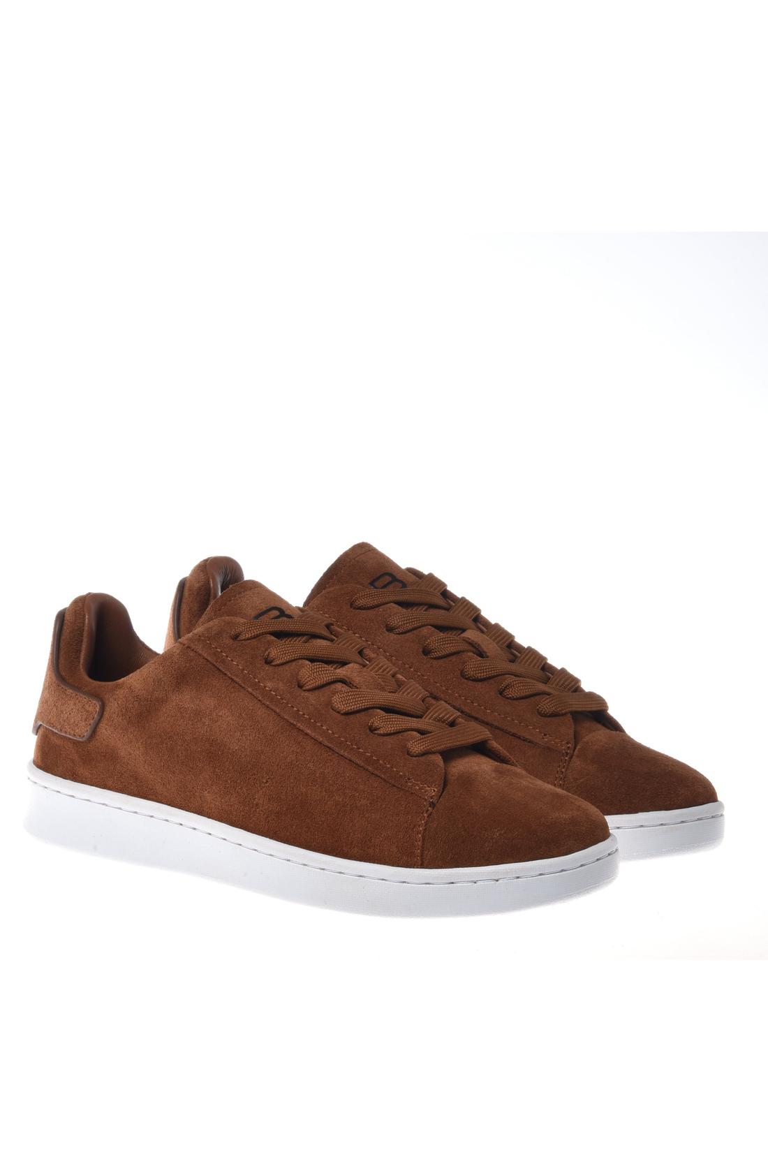Sneaker in suede tan