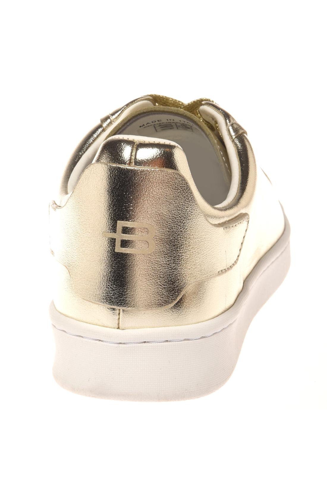 Sneaker in laminated nappa leather gold