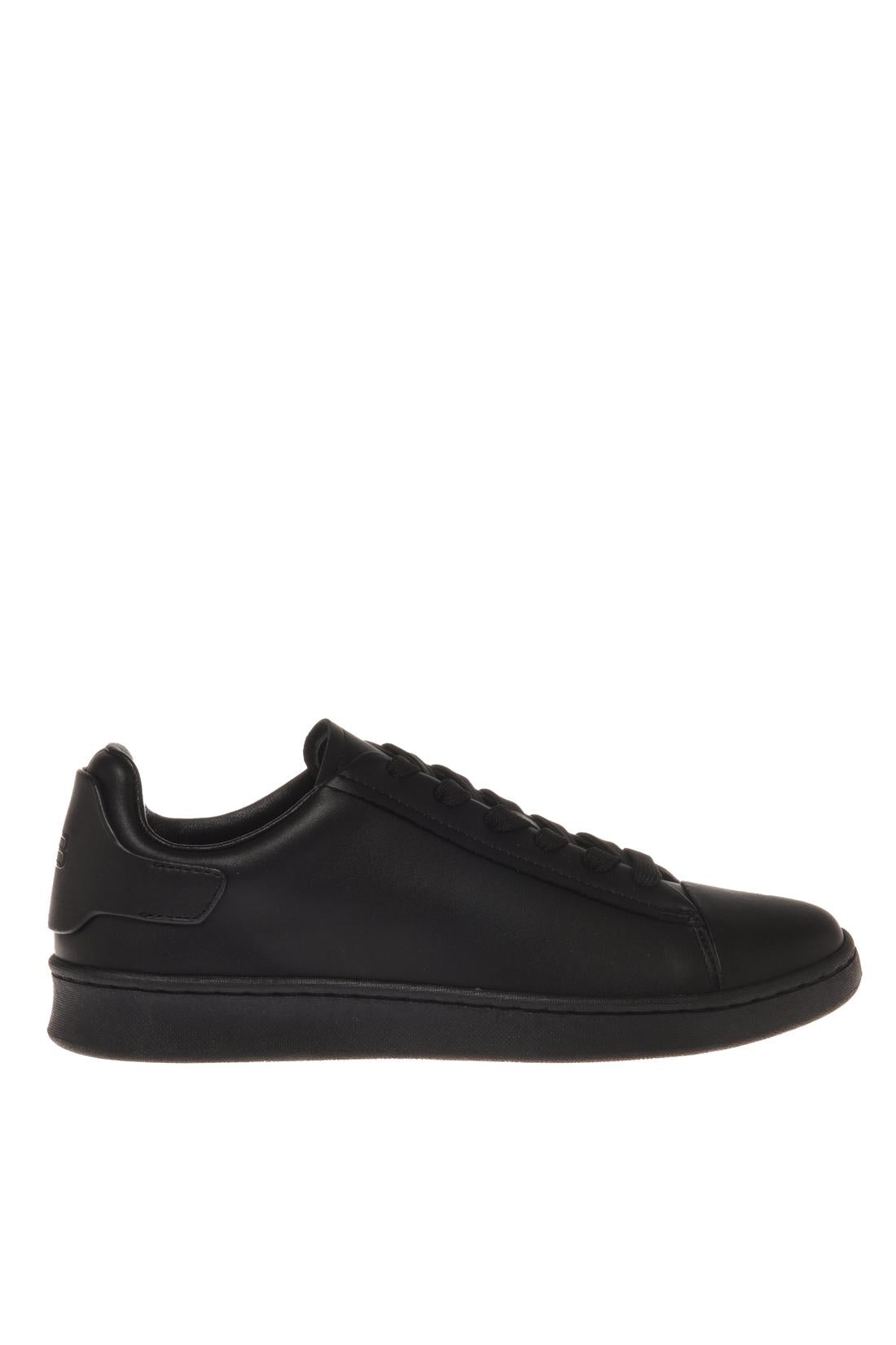 Sneaker in leather black