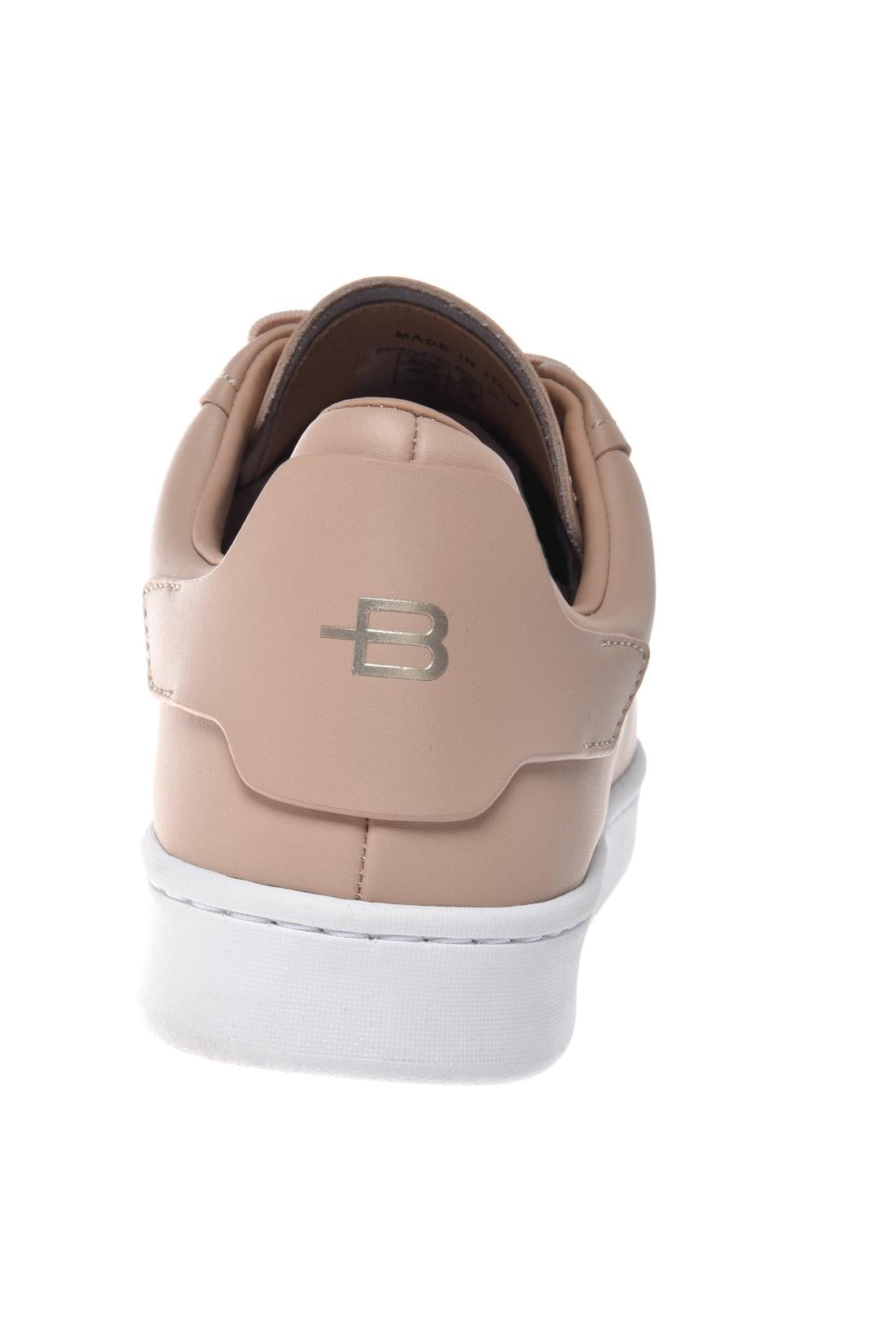 Sneaker in leather nude