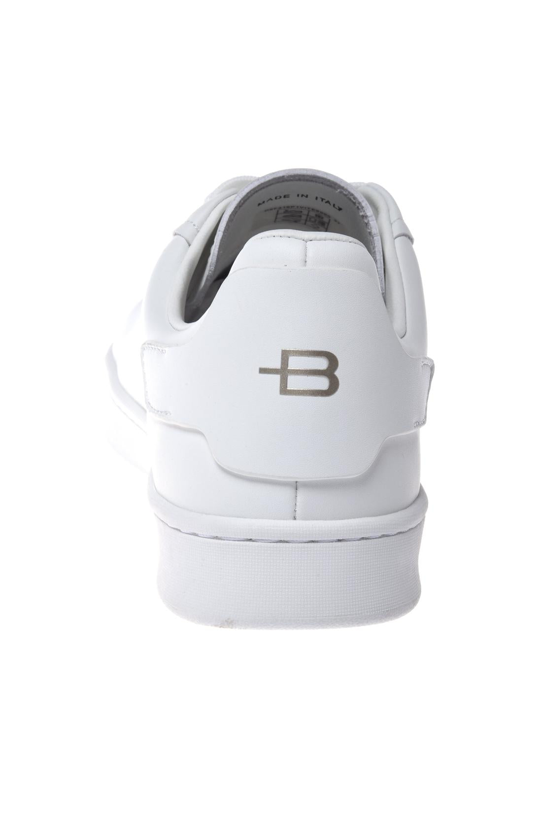 Sneaker in leather white