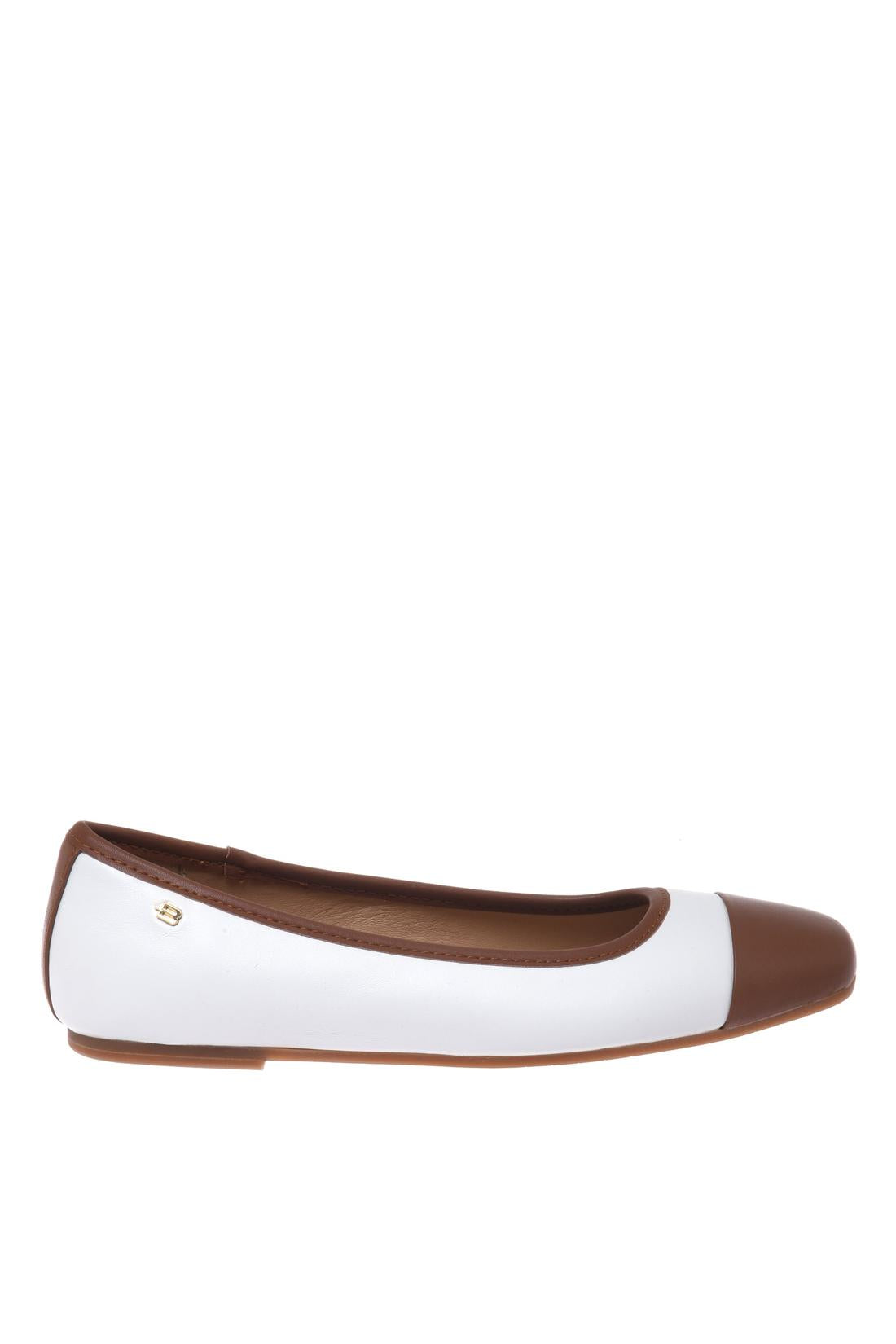 Ballerina in tan and white leather