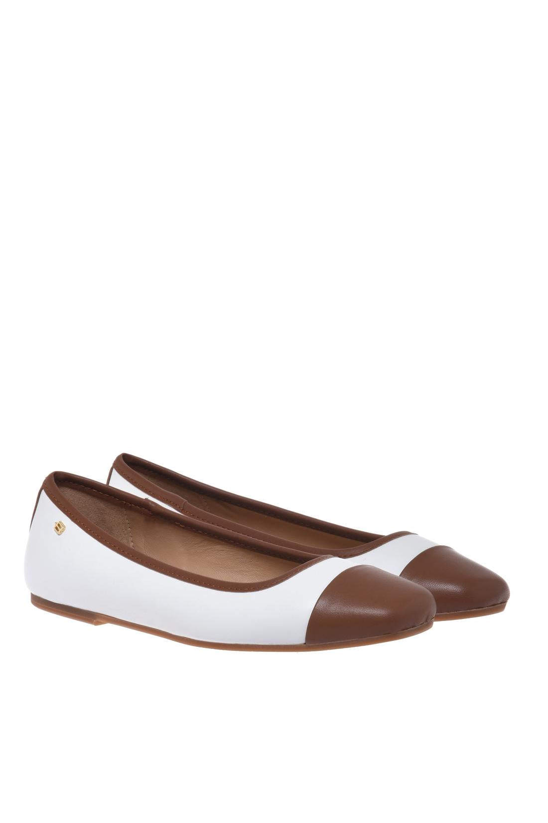 Ballerina in tan and white leather