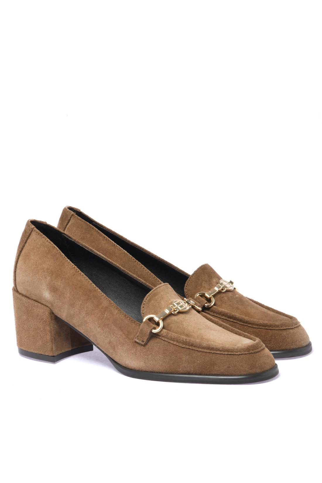 Beige suede heeled loafer