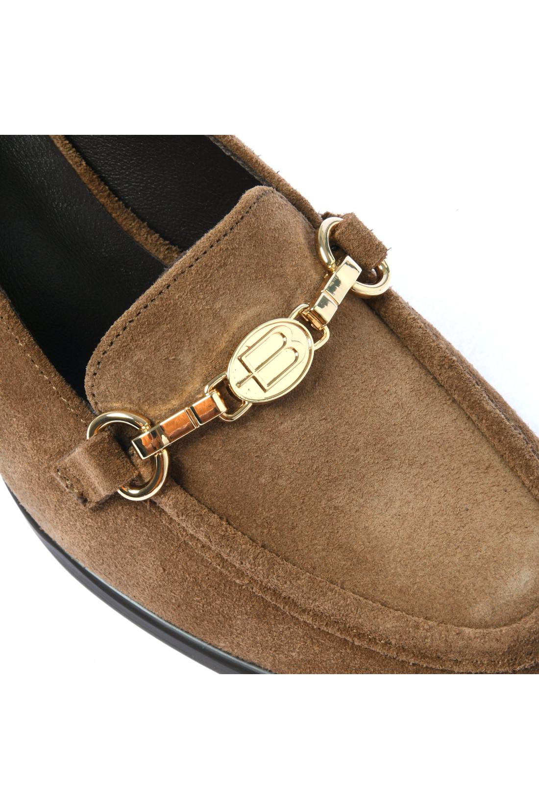 Beige suede heeled loafer