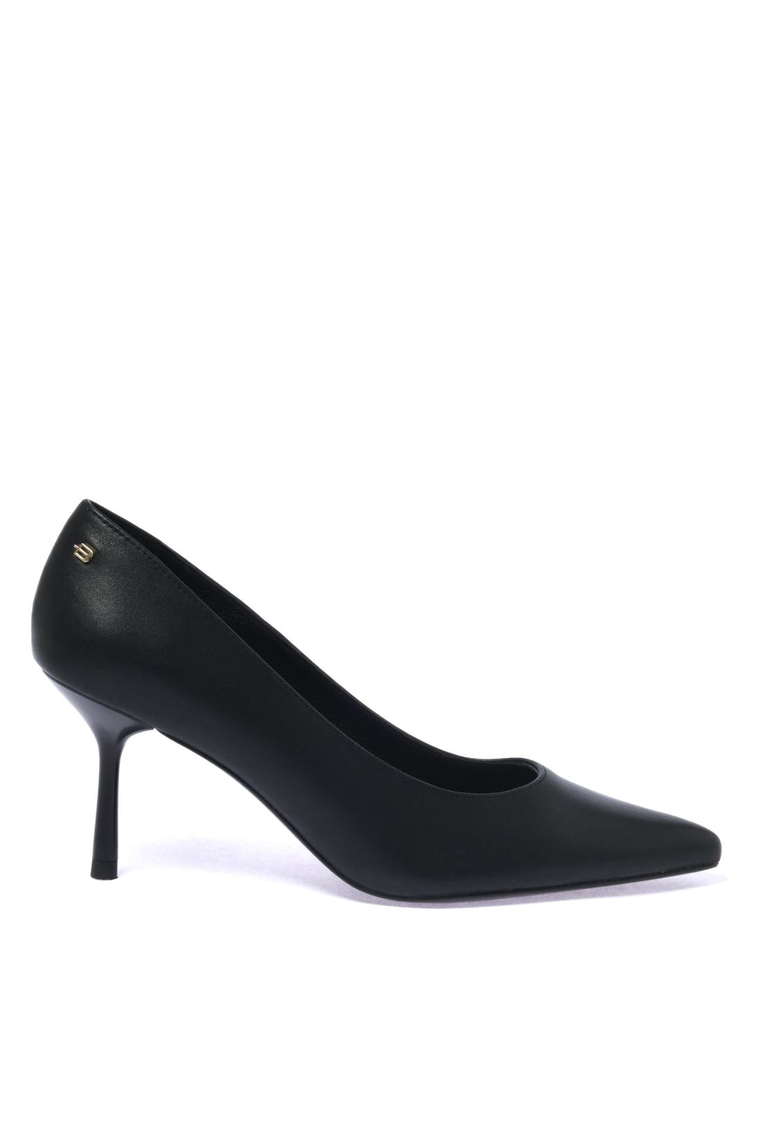 Pump in leather black