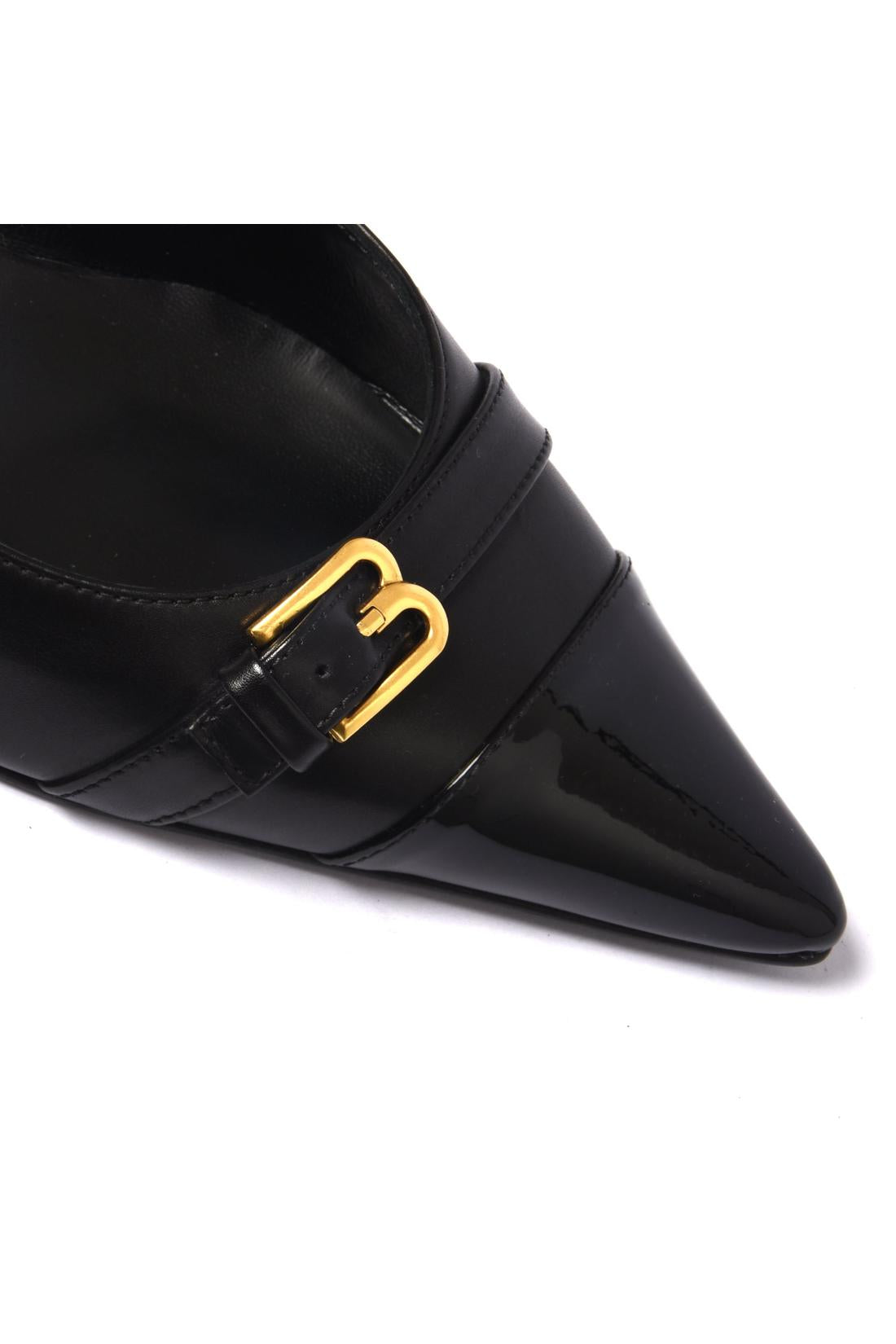 Black patent leather and leather pump