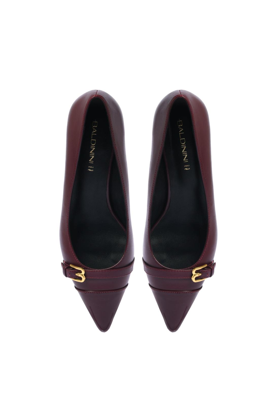 Burgundy patent and smooth leather pump