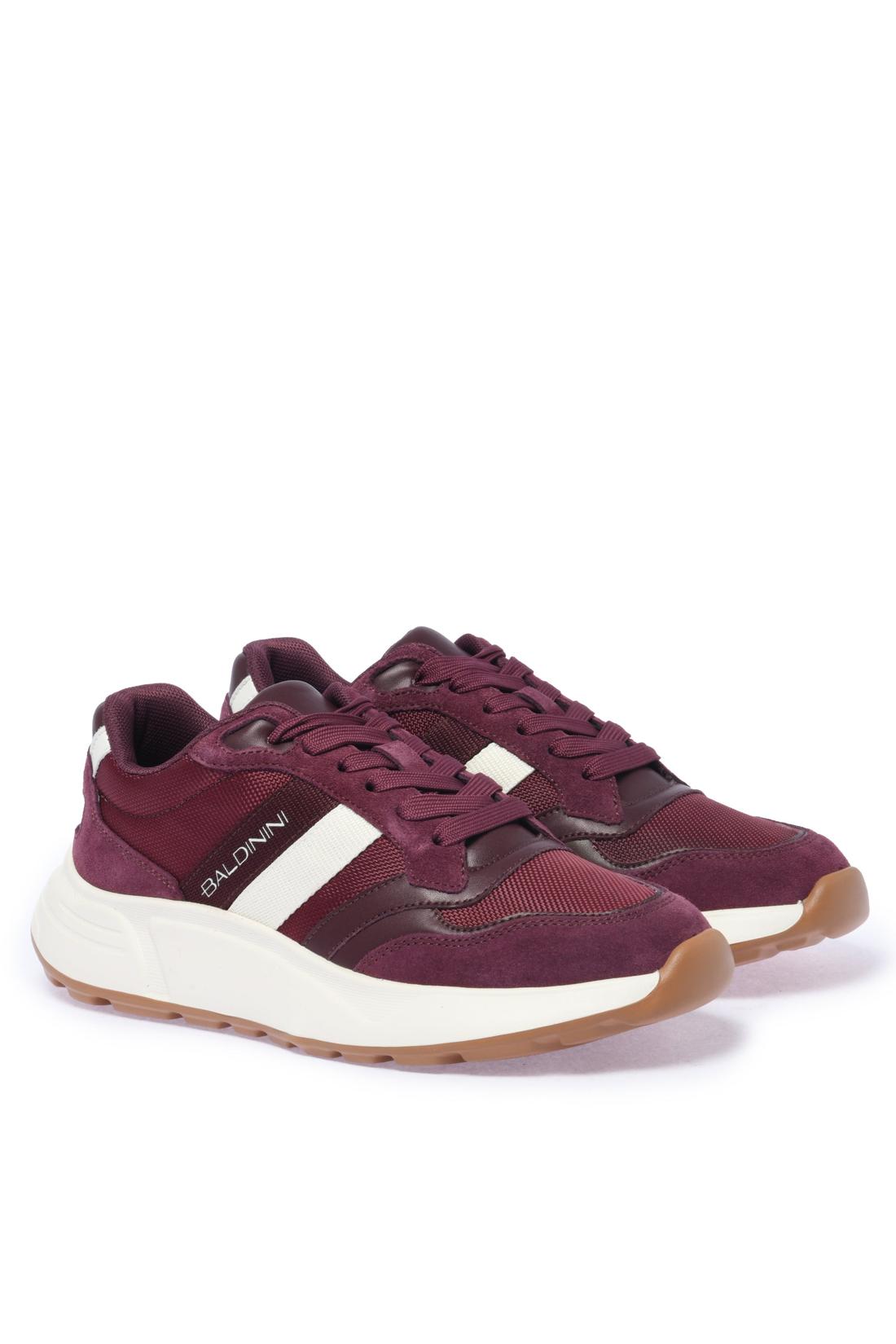 Sneaker in burgundy suede and fabric