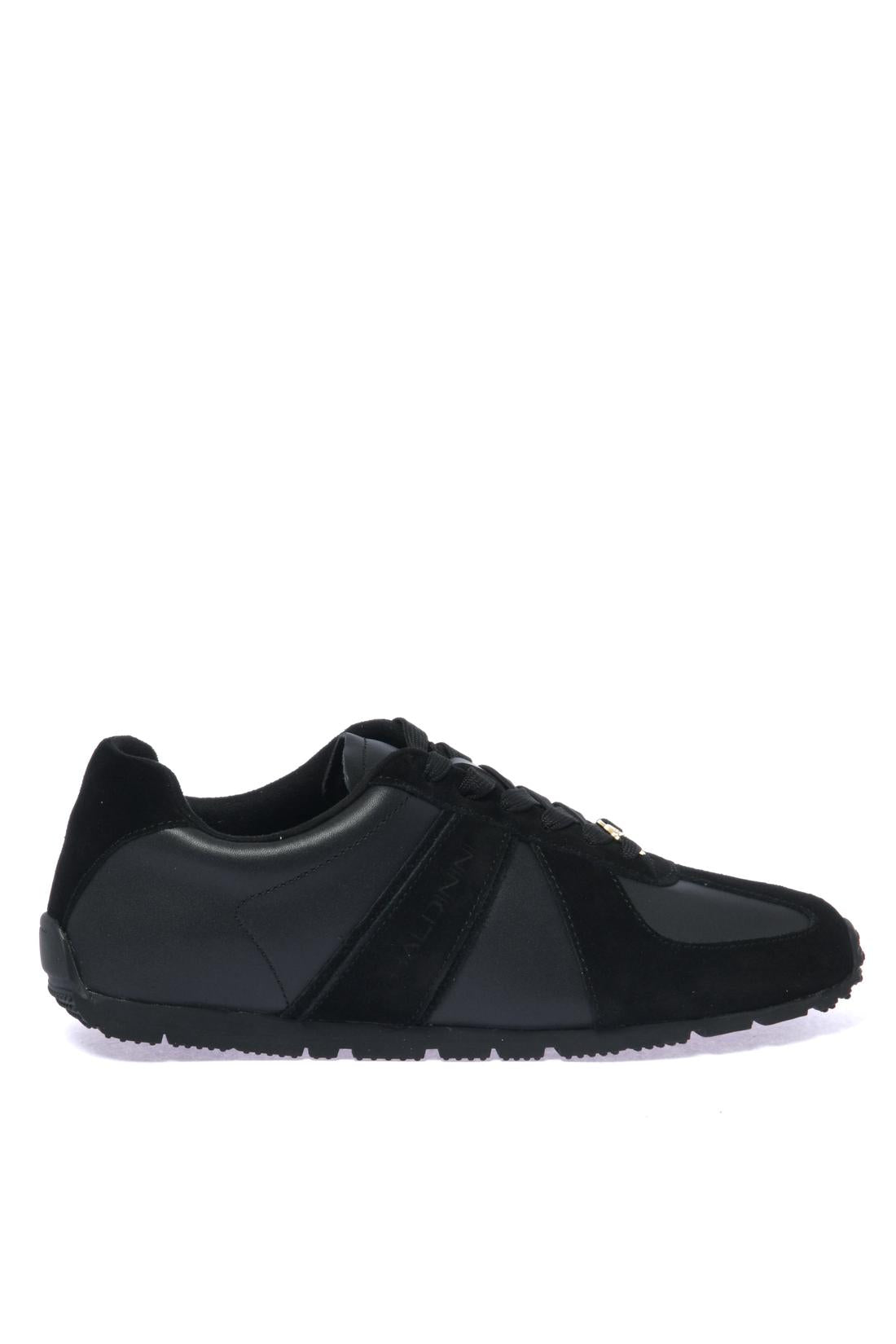 Sneaker in black leather and suede