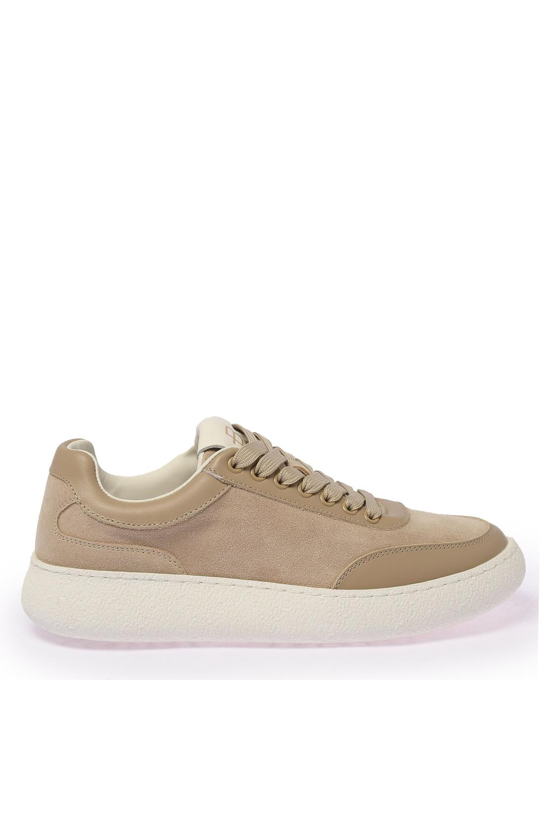 Sneaker in beige suede leather