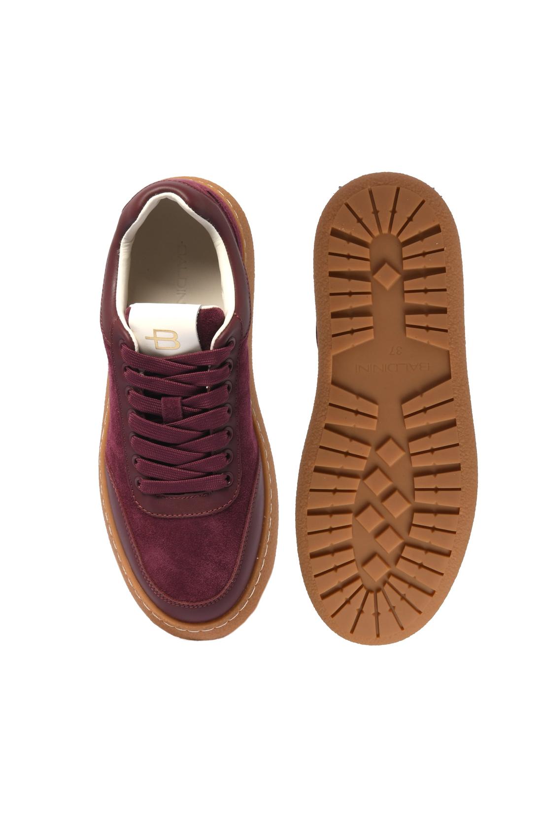 Burgundy suede sneaker