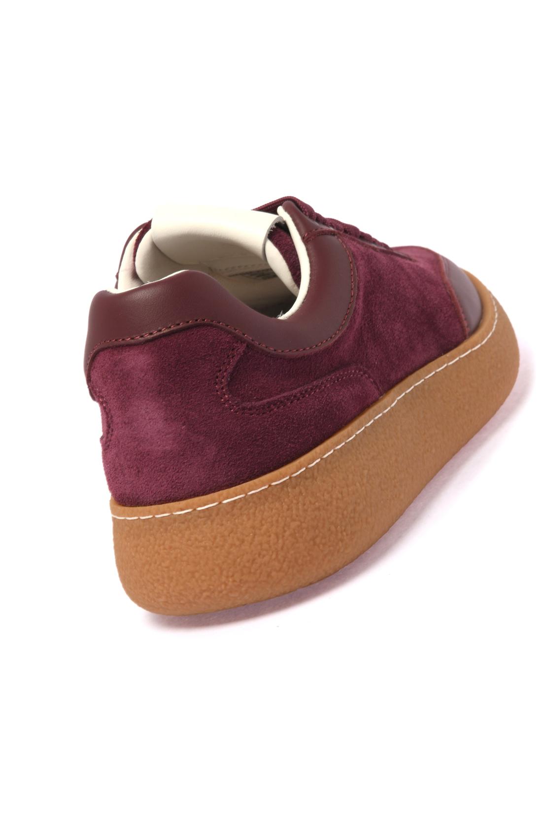 Burgundy suede sneaker