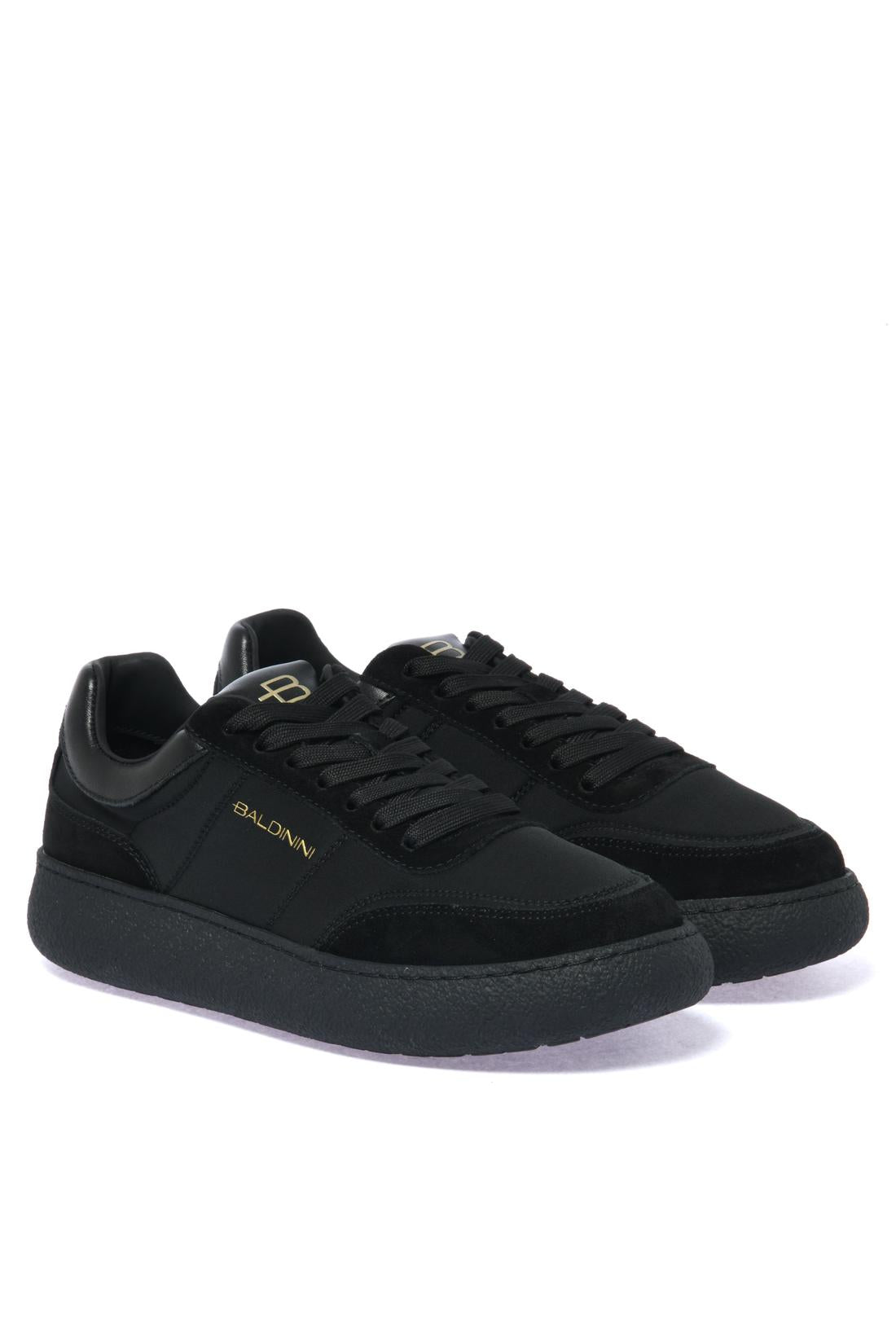 Sneaker in black suede and fabric