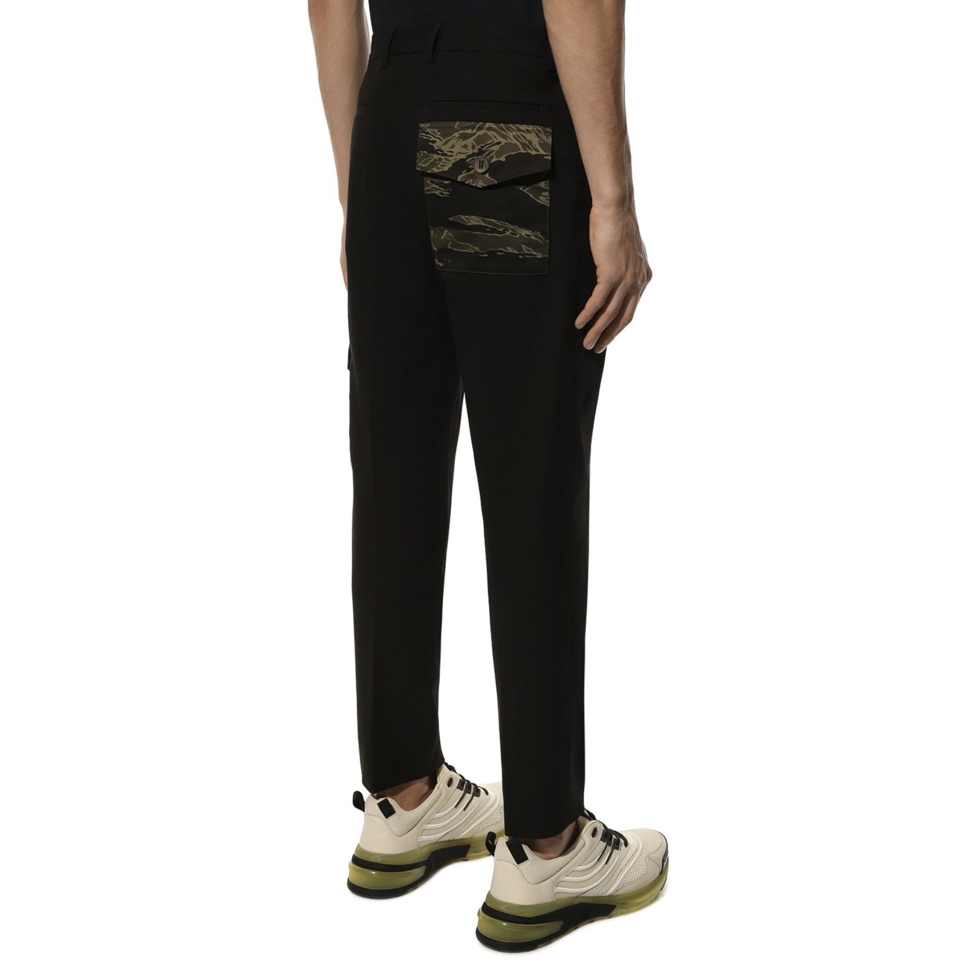 DOLCE___GABBANA_Dolce___Gabbana_Chino_Pants_GVACET_GEZH6_S9000_Black_3.jpg